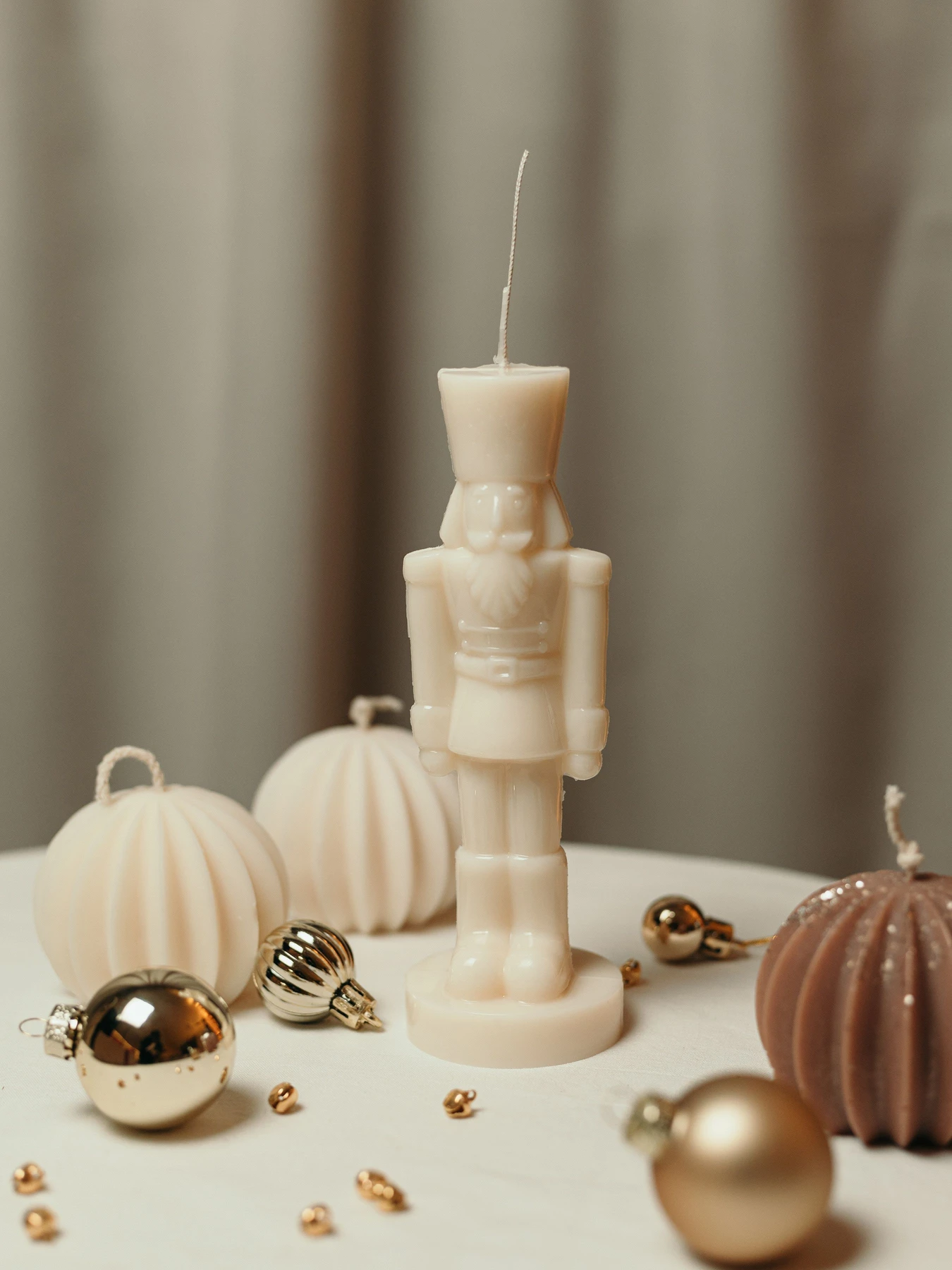 Аромасвеча "Оловянный солдатик", аромат - гранатовое вино Candle Design модель 170.2030 Фото