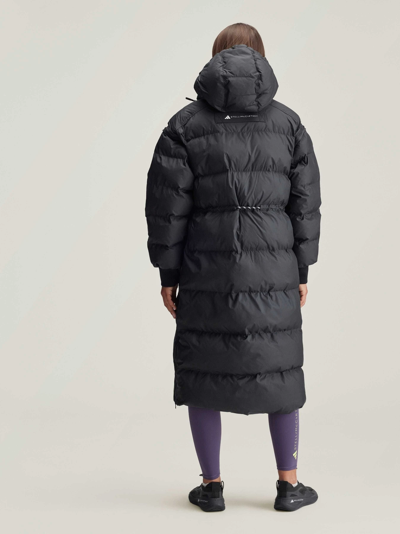 Куртки и дубленки Adidas модель IX3081 Куртки и дубленки Adidas модель IX3081 Фото