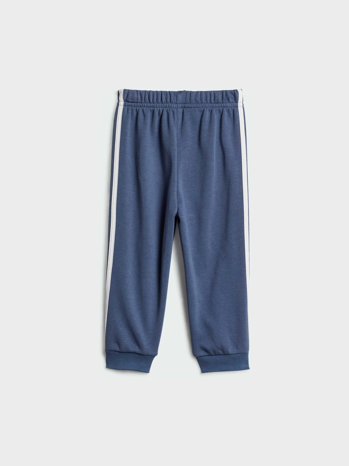 Костюмы Adidas модель IY7575 Костюмы Adidas модель IY7575 Фото
