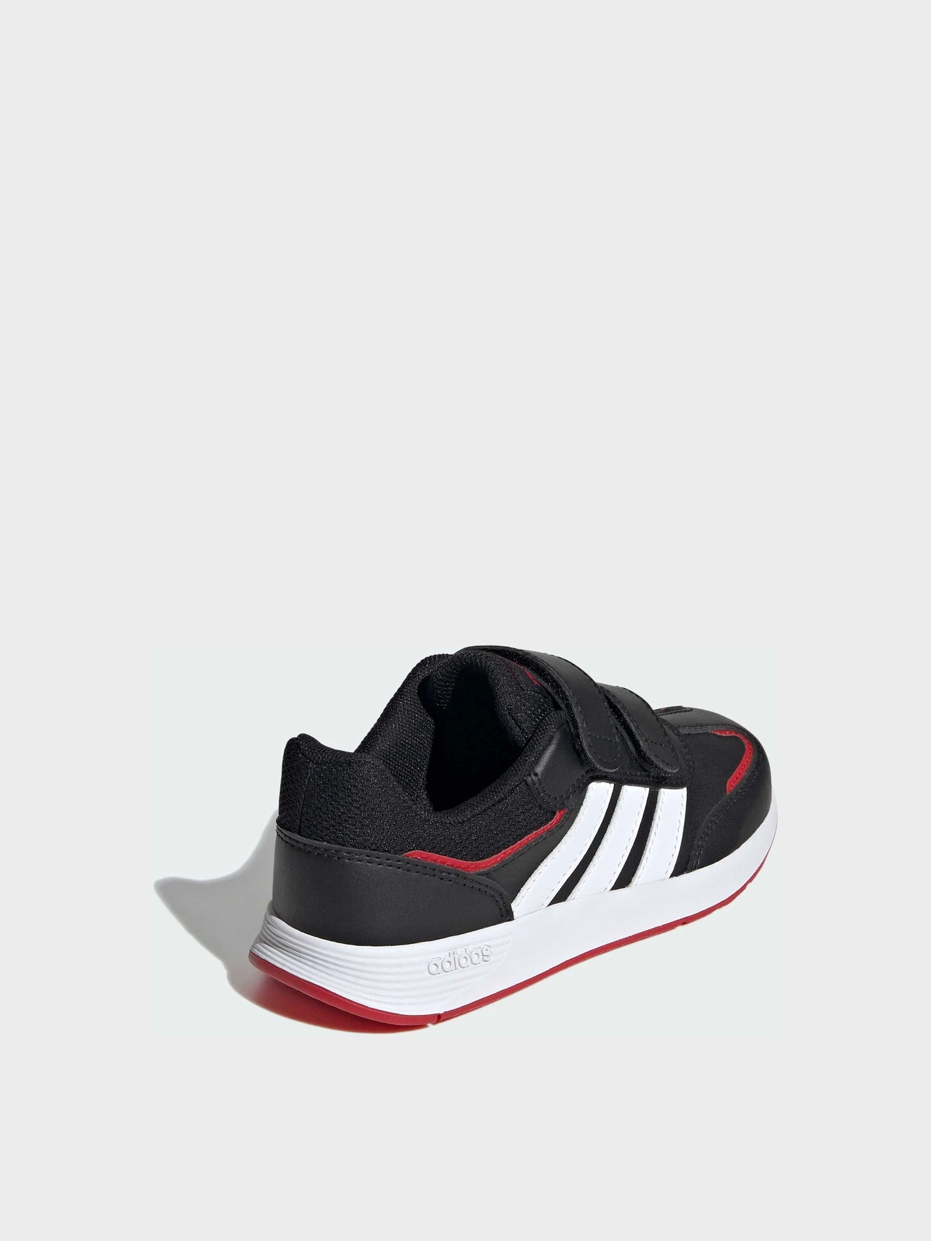 Кроссовки Adidas модель JH8653 Кроссовки Adidas модель JH8653 Фото