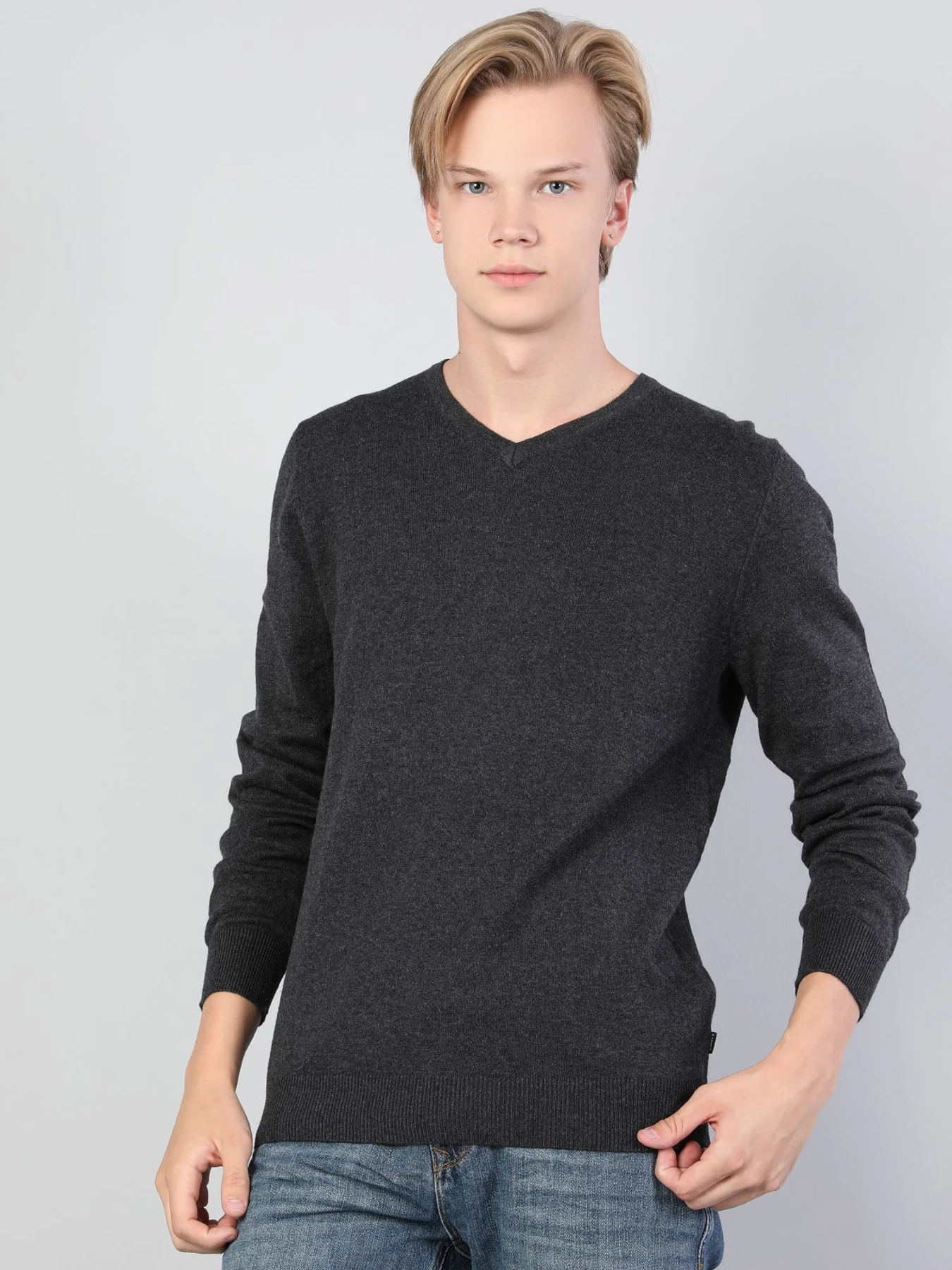Худи и свитшоты Colin’s модель CL1023230_q1.v1_ANM Фото