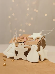 Новорічний набір аромасаше, аромат Almond Macaron (мигдальний макарун) Candle Design модель 160.2028 Фото