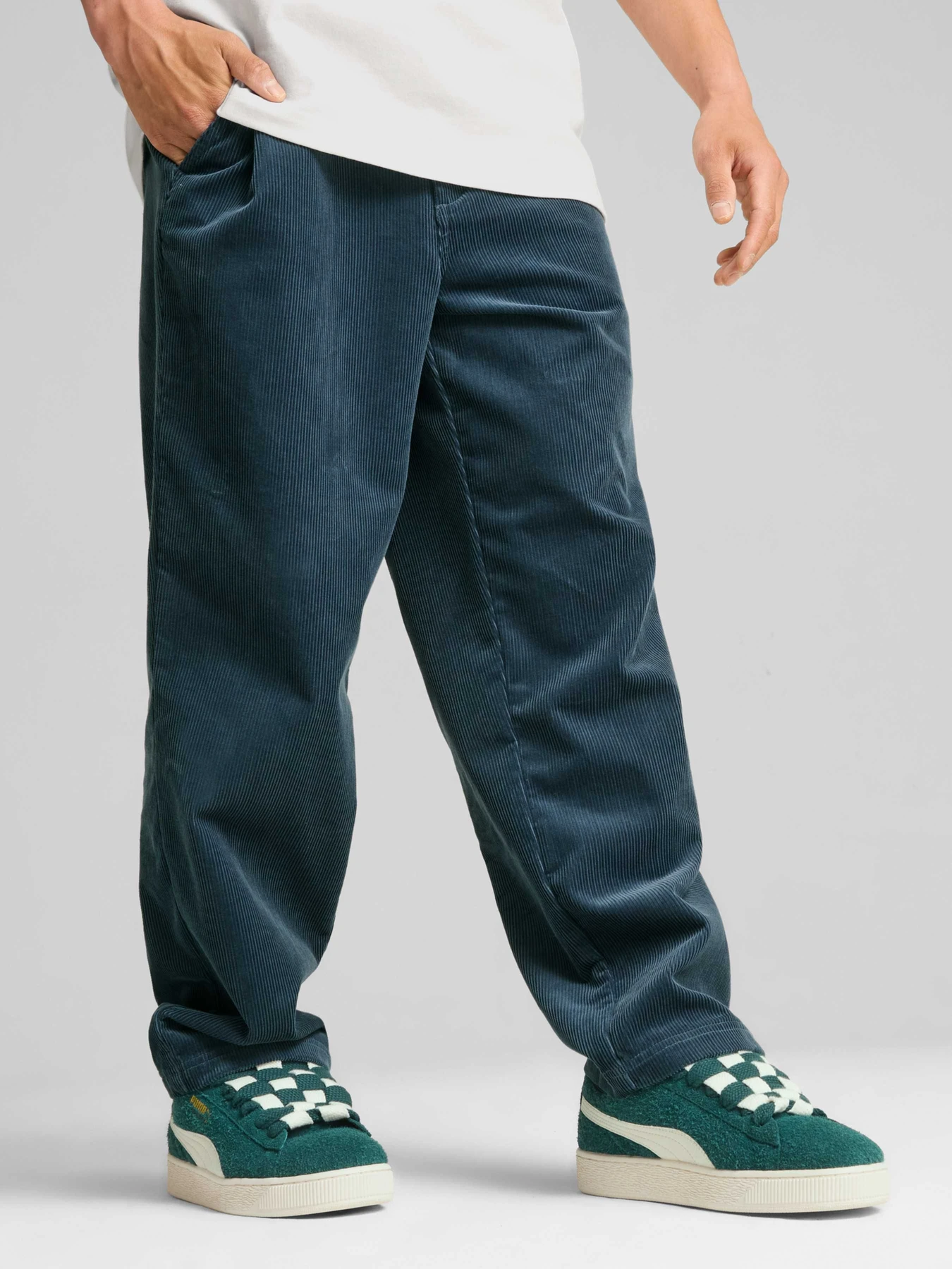 Брюки PUMA Mmq Corduroy Pants модель 777997 Брюки PUMA Mmq Corduroy Pants модель 777997 Фото
