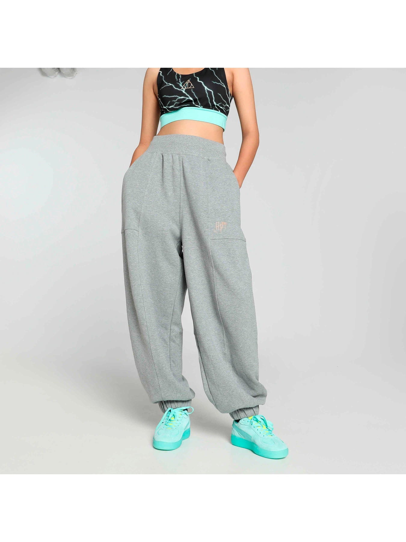 Брюки PUMA Harry Potter Sweat модель 627812 Брюки PUMA Harry Potter Sweat модель 627812 Фото