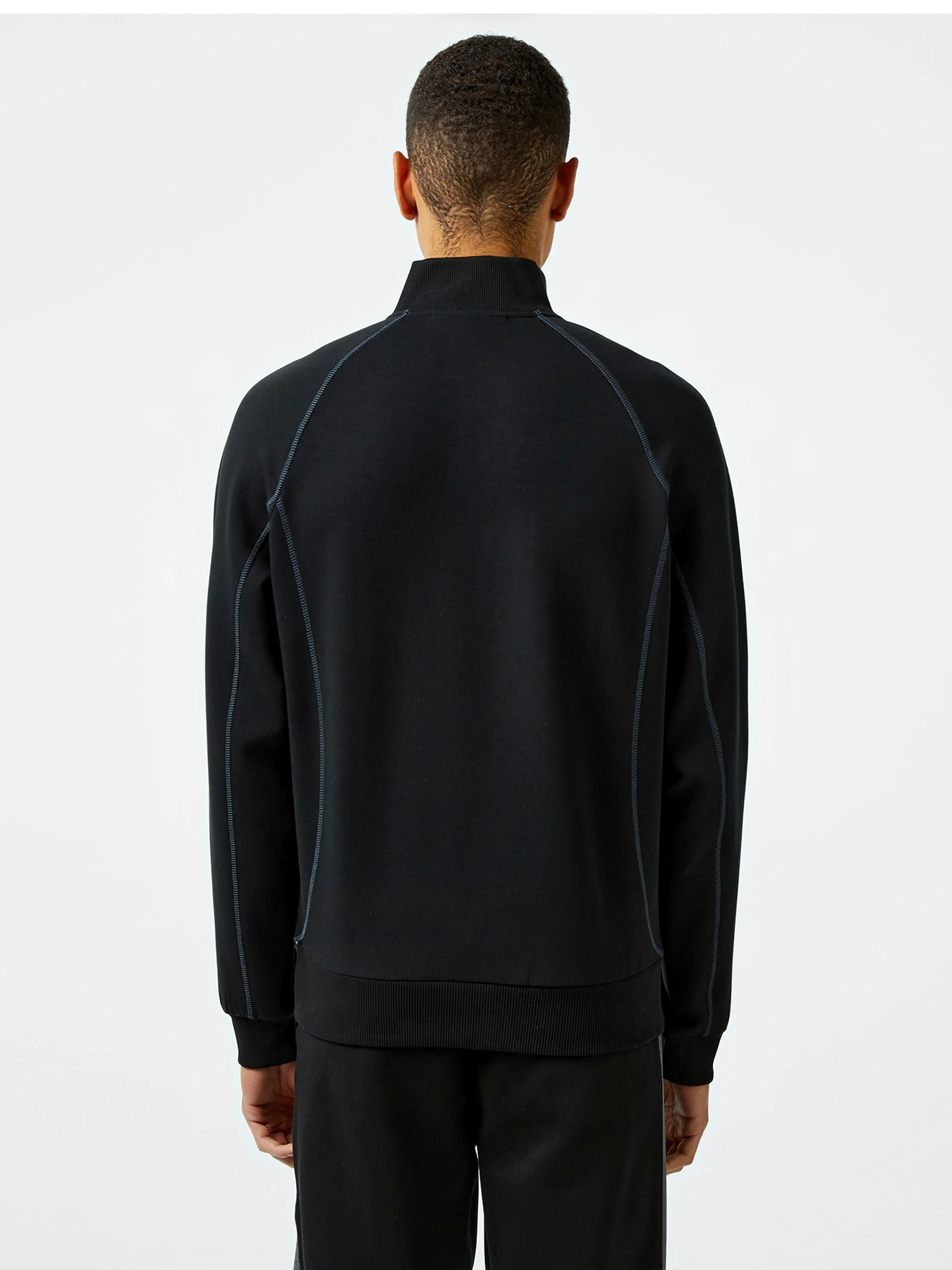 Худи и свитшоты Lacoste модель SH2521031 Худи и свитшоты Lacoste модель SH2521031 Фото