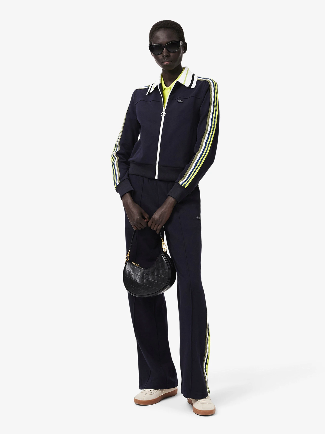 Худи и свитшоты Lacoste модель SF2656I2K Худи и свитшоты Lacoste модель SF2656I2K Фото