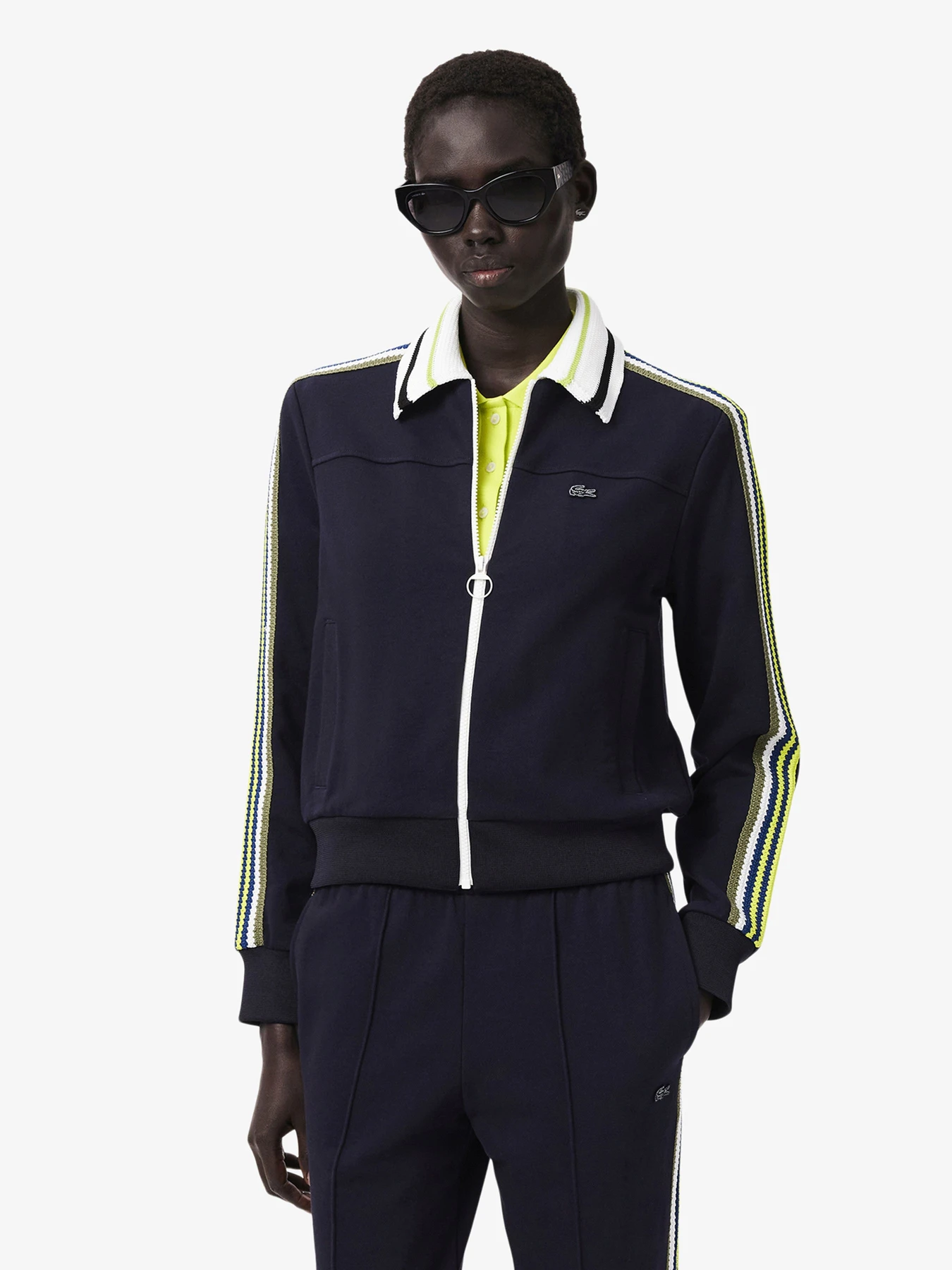 Худи и свитшоты Lacoste модель SF2656I2K Худи и свитшоты Lacoste модель SF2656I2K Фото