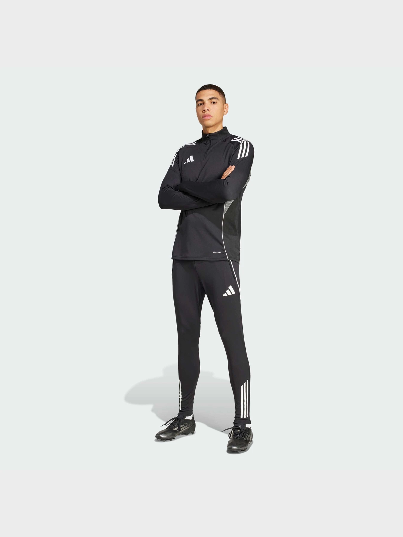 Брюки Adidas Tiro модель IW0415 Брюки Adidas Tiro модель IW0415 Фото