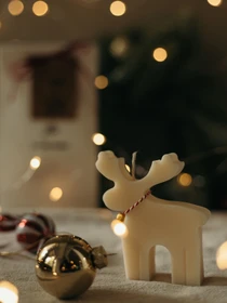 Аромасвечка "Оленик", аромат - Wassail (глинтвейн), натуральный оливковый воск Candle Design модель 170.2011 Фото