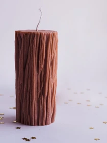 Аромасвеча "Полено", аромат - Redwoods and Moss (секвоя и мох) Candle Design модель 130.2012 Фото