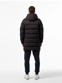 Куртки та дублянки Lacoste модель BH2526031 Фото