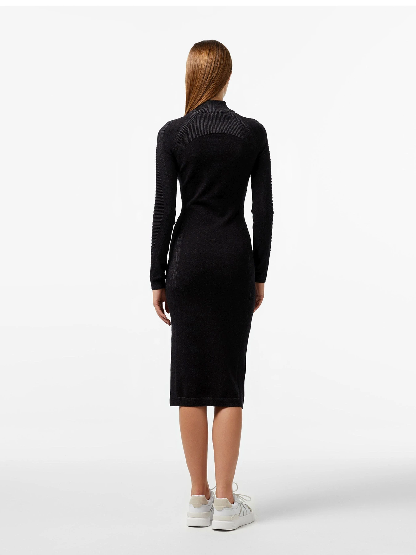Платья Lacoste модель EF2502031 Фото
