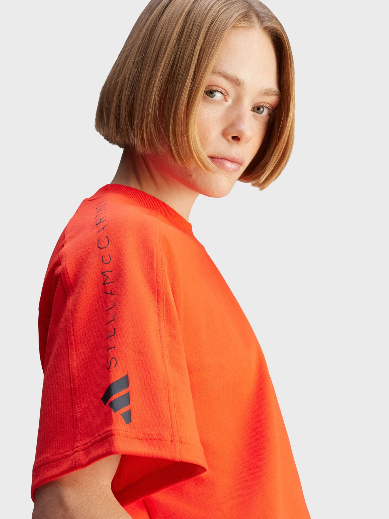 Футболки и поло Adidas Культовые силуэты модель JN0227 Футболки и поло Adidas Культовые силуэты модель JN0227 Фото