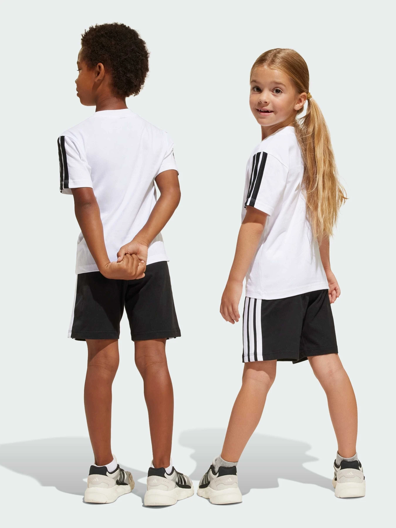 Костюми Adidas Adidas Essentials модель JE1401 Костюми Adidas Adidas Essentials модель JE1401 Фото