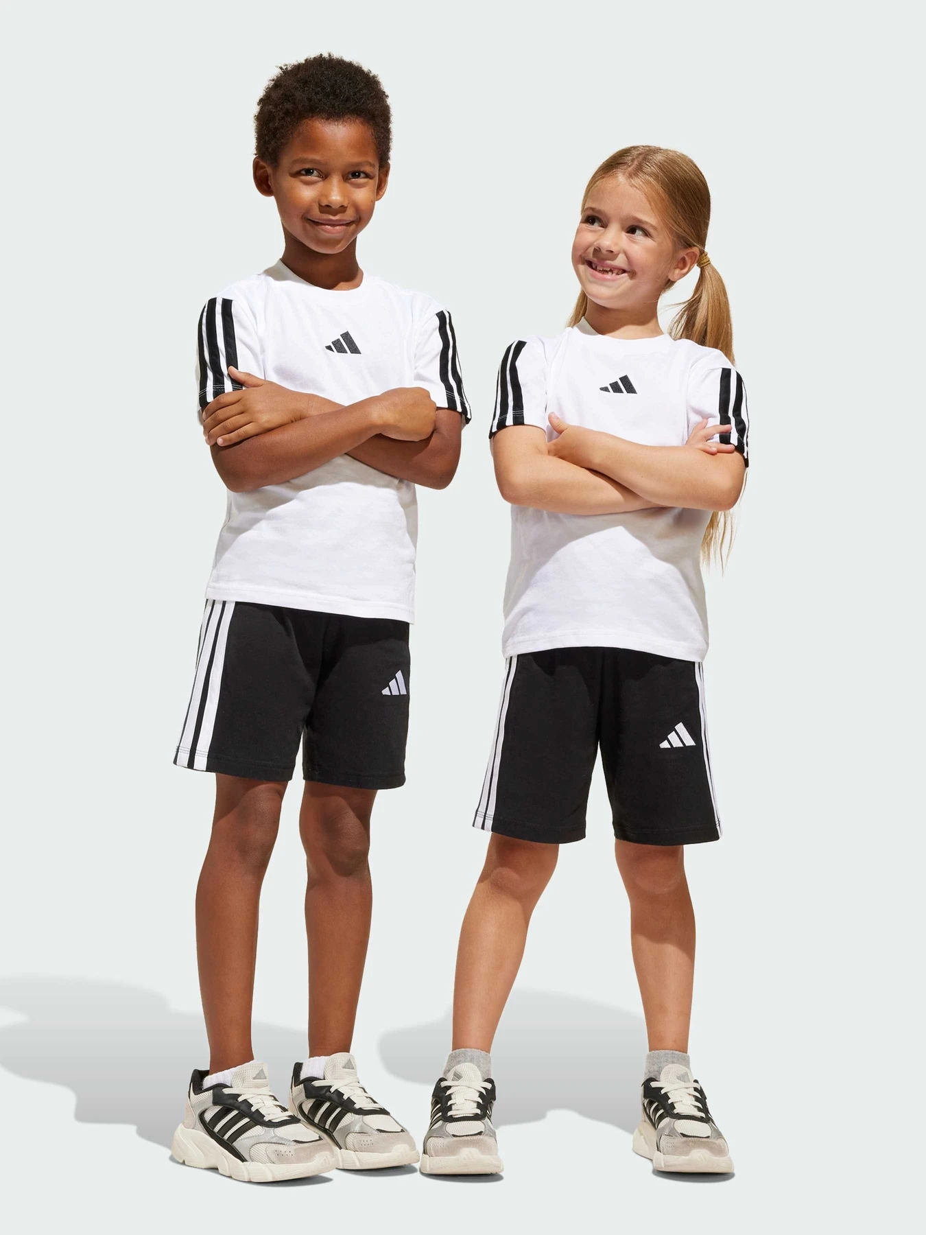 Костюми Adidas Adidas Essentials модель JE1401 Костюми Adidas Adidas Essentials модель JE1401 Фото