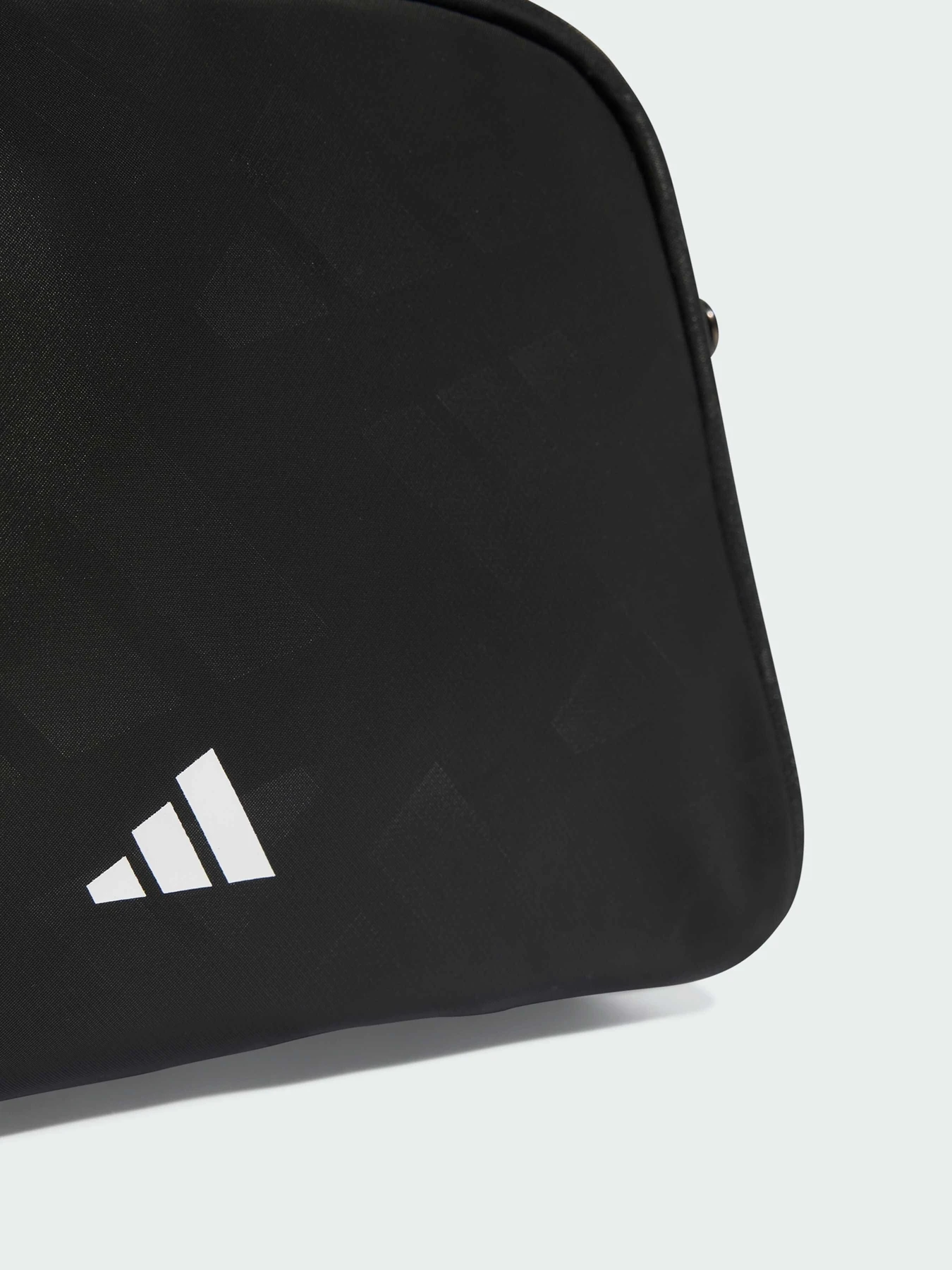 Сумки Adidas модель JE5644 Сумки Adidas модель JE5644 Фото