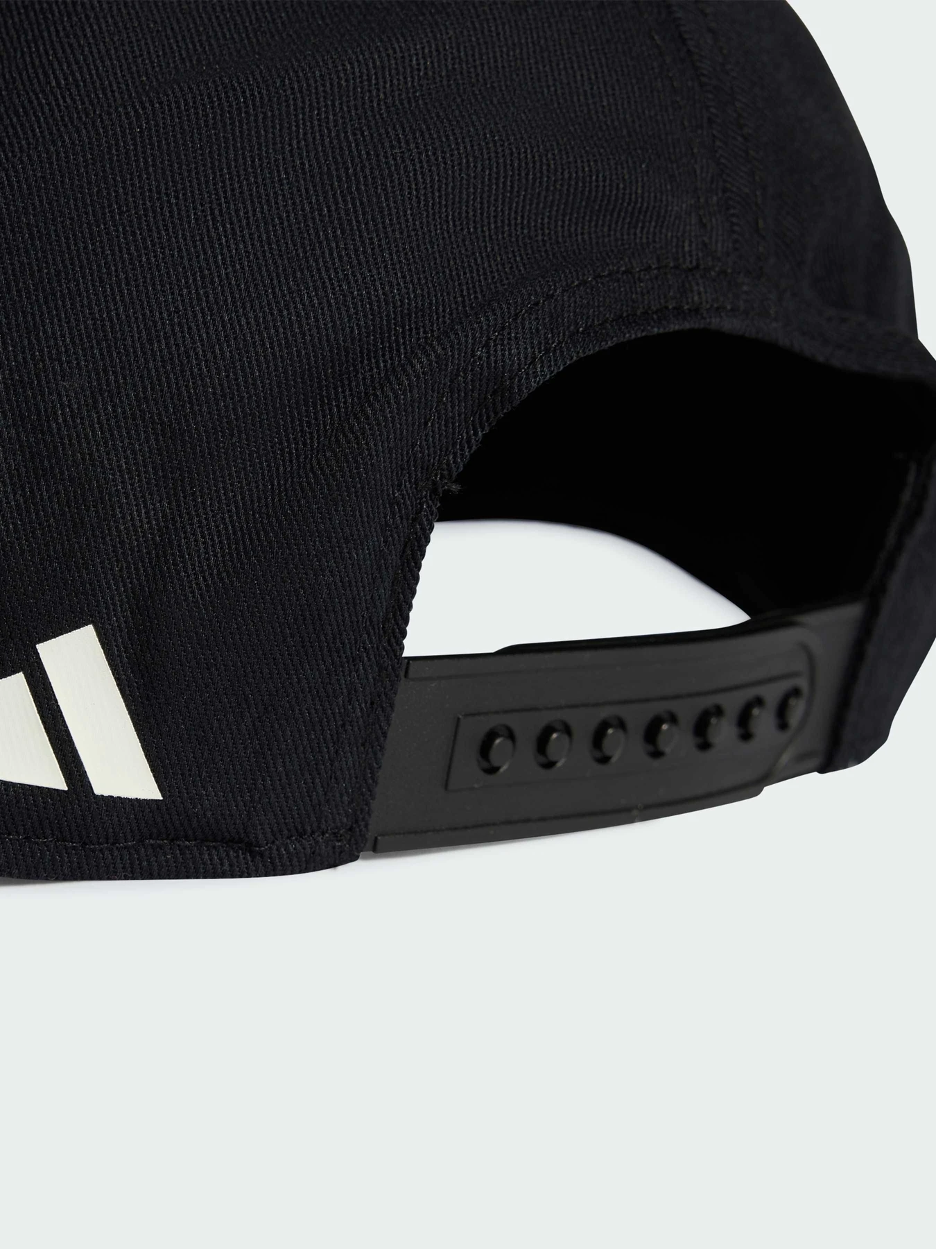 Шапки и кепки Adidas модель JE3775 Шапки и кепки Adidas модель JE3775 Фото
