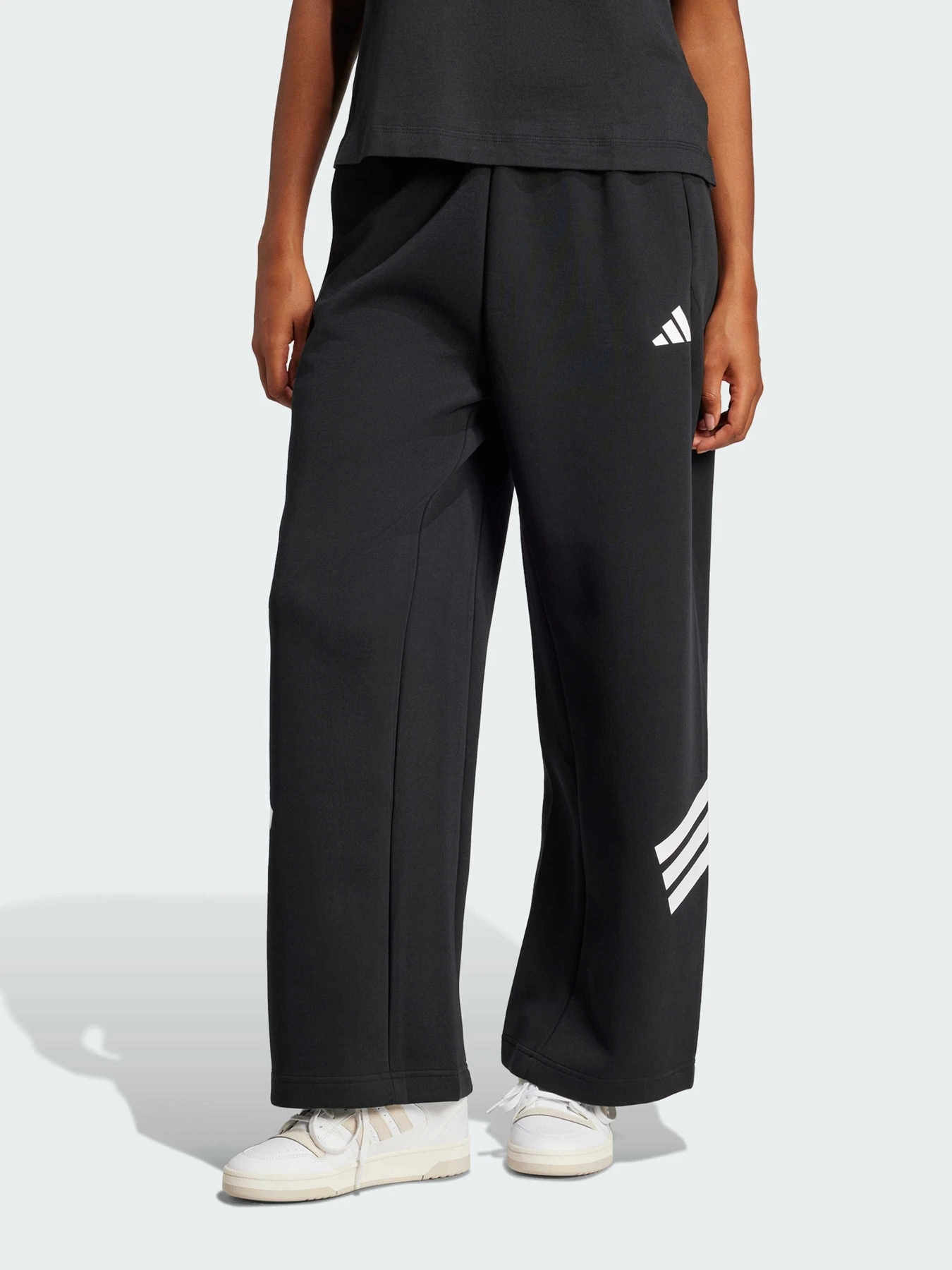 Штани Adidas 3 Stripes модель JE0150 Штани Adidas 3 Stripes модель JE0150 Фото