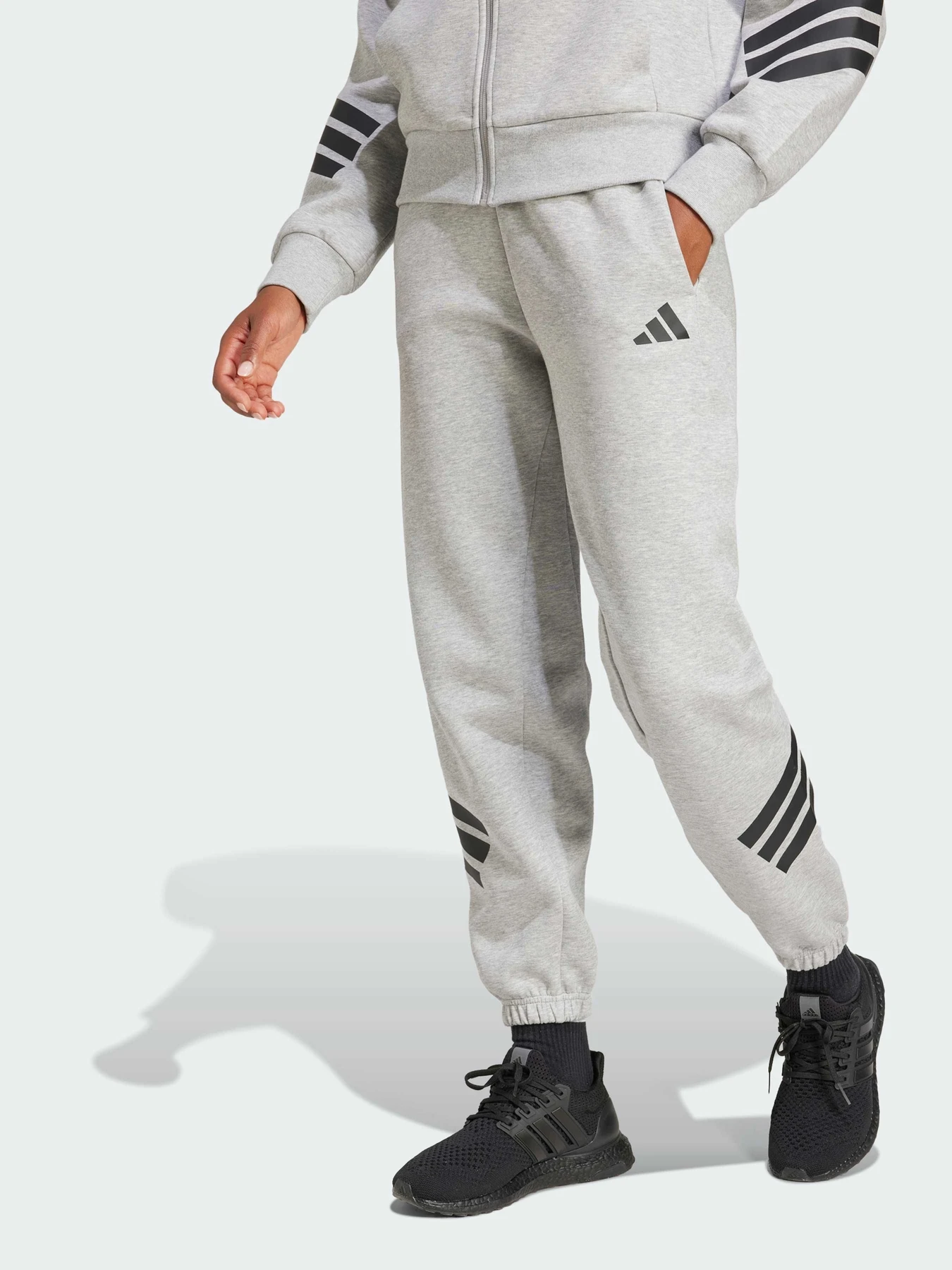 Брюки Adidas 3 Stripes модель JE0155 Фото