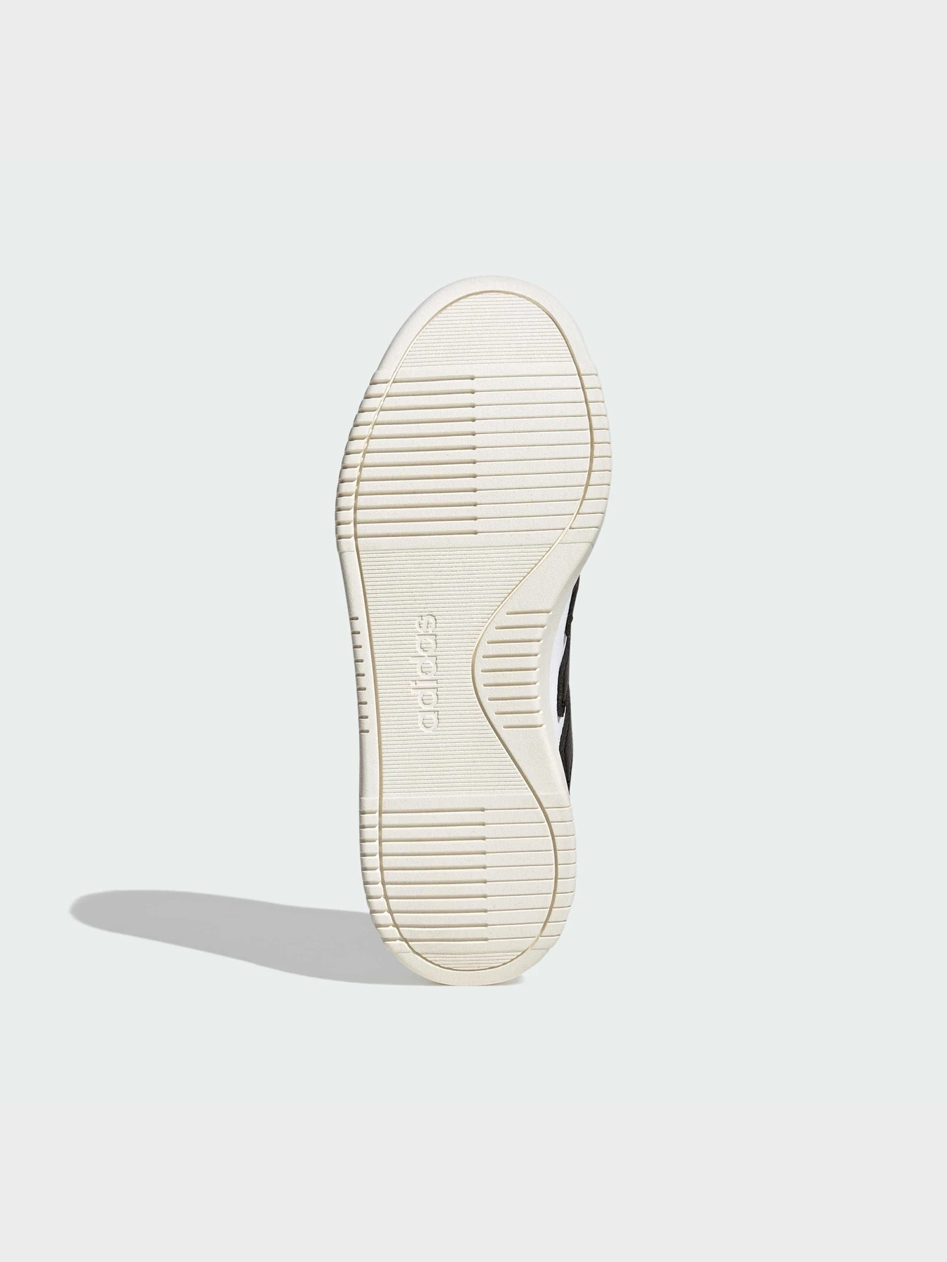 Кроссовки Adidas Court модель JI2202 Кроссовки Adidas Court модель JI2202 Фото