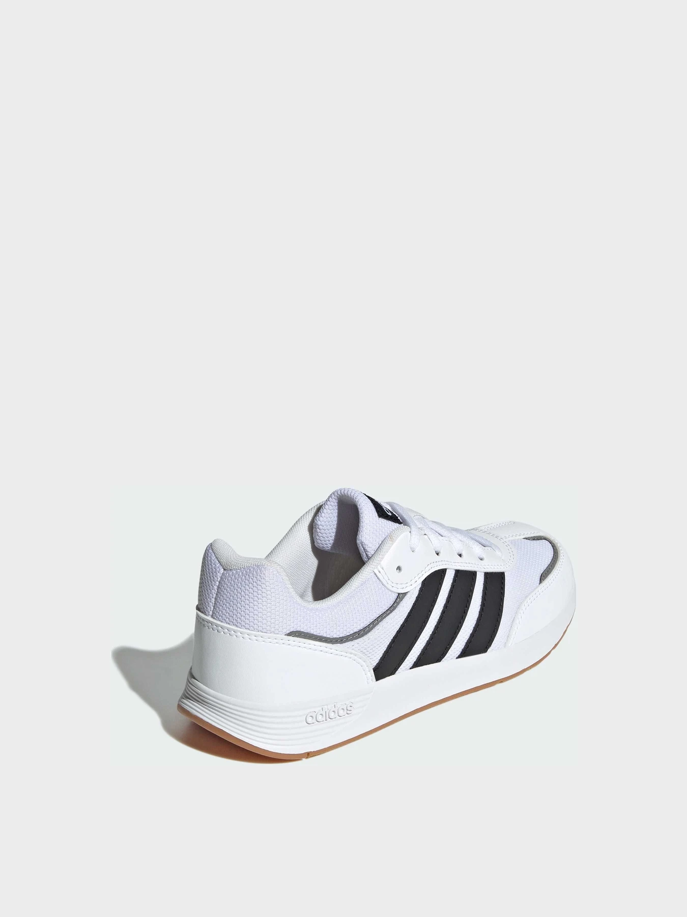 Кроссовки Adidas модель JQ4781 Кроссовки Adidas модель JQ4781 Фото