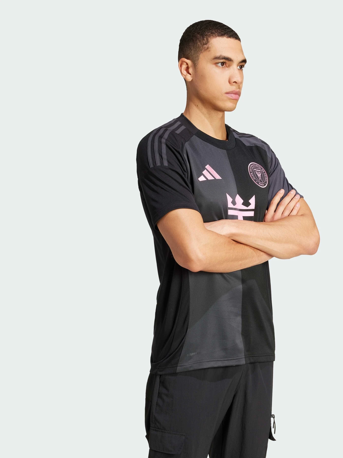 Футболки и поло Adidas модель JI6821 Футболки и поло Adidas модель JI6821 Фото