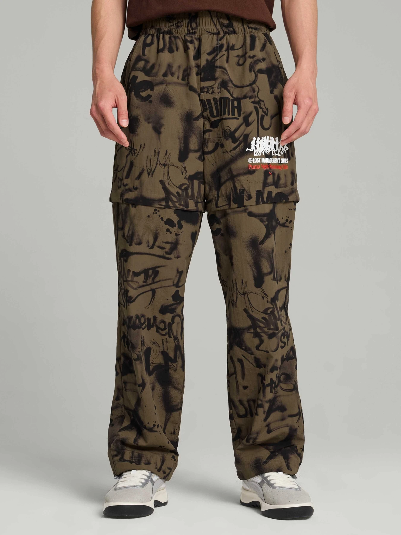 Штани PUMA x Lmc Aop Pants модель 626567 Штани PUMA x Lmc Aop Pants модель 626567 Фото