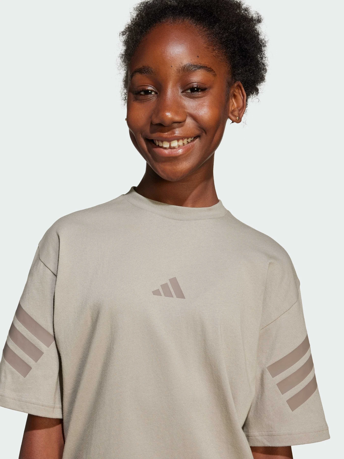 Футболки и поло Adidas Культовые силуэты модель JN8090 Футболки и поло Adidas Культовые силуэты модель JN8090 Фото