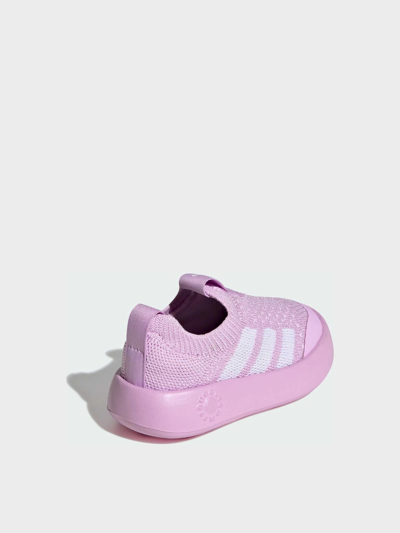 Кросівки Adidas модель JI1610 Кросівки Adidas модель JI1610 Фото