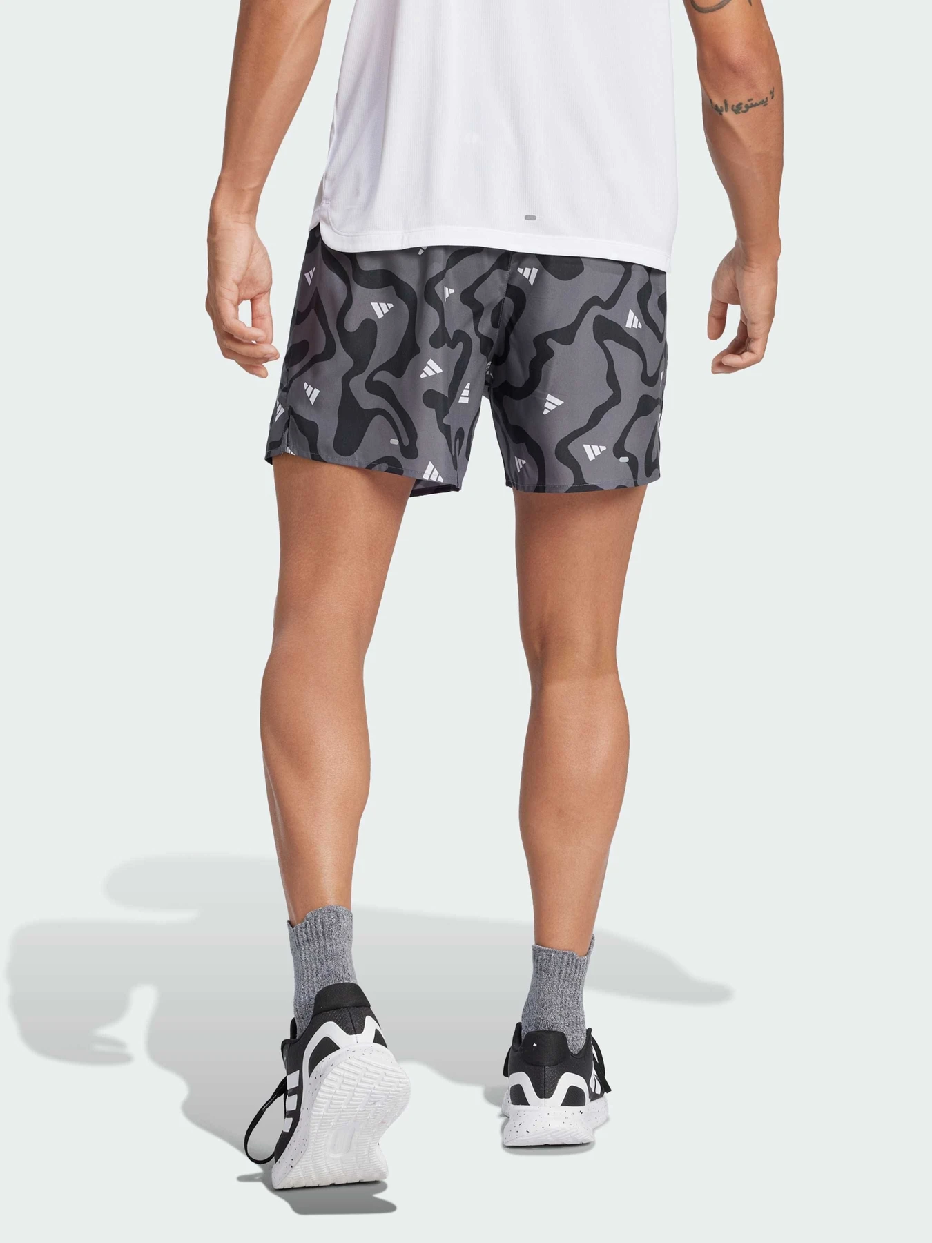 Шорты Adidas модель JD2336 Фото