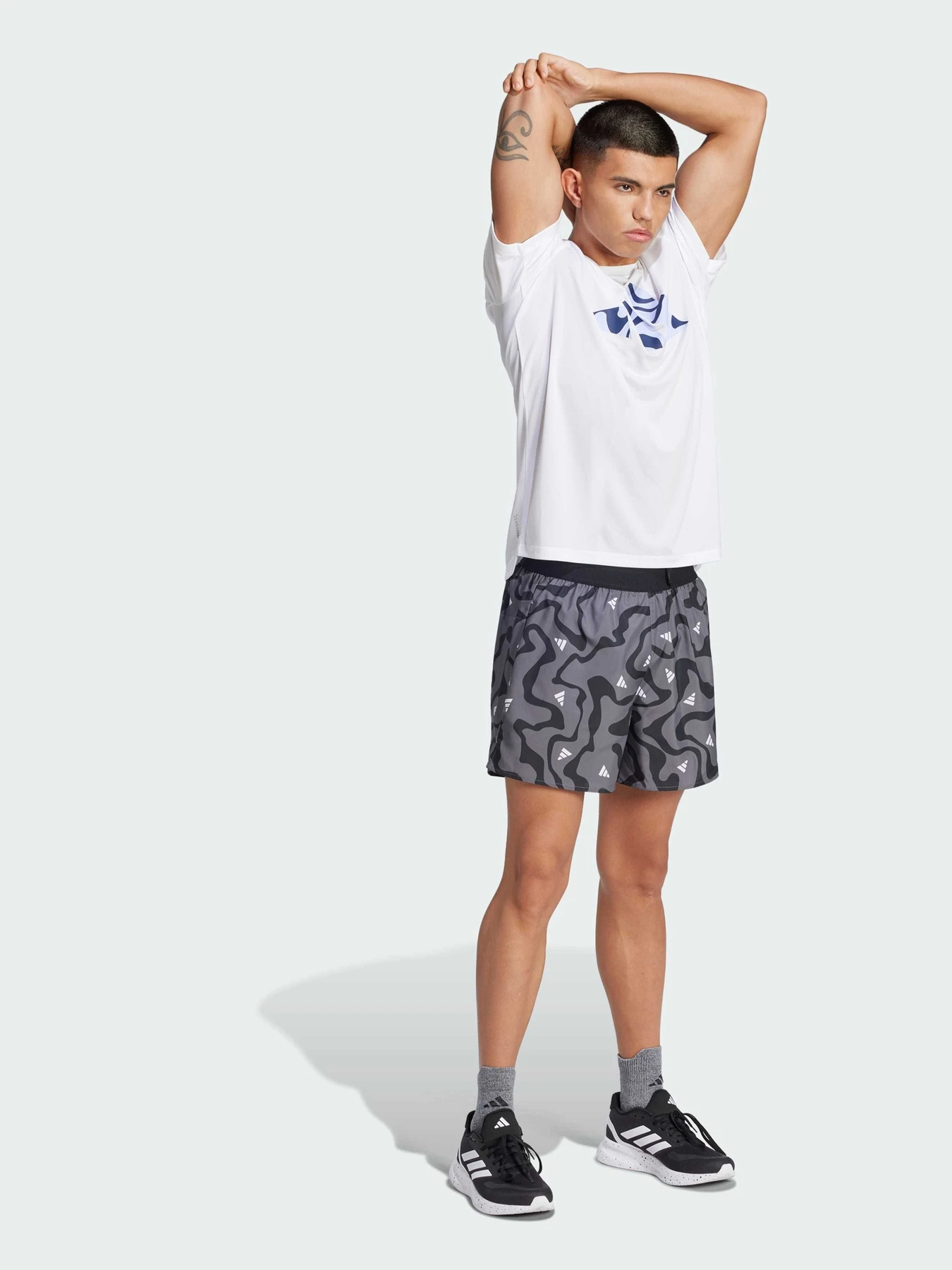 Шорты Adidas модель JD2336 Фото