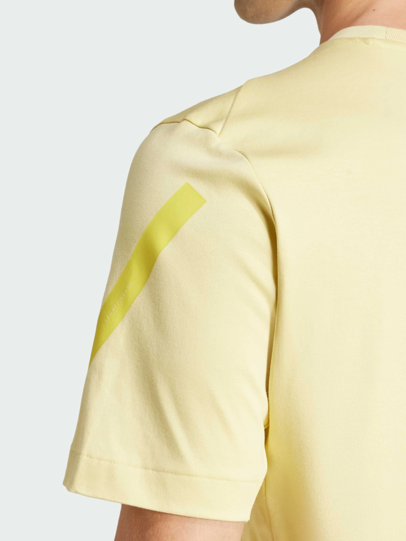 Футболки і поло Adidas ZNE модель JD5981 Футболки і поло Adidas ZNE модель JD5981 Фото