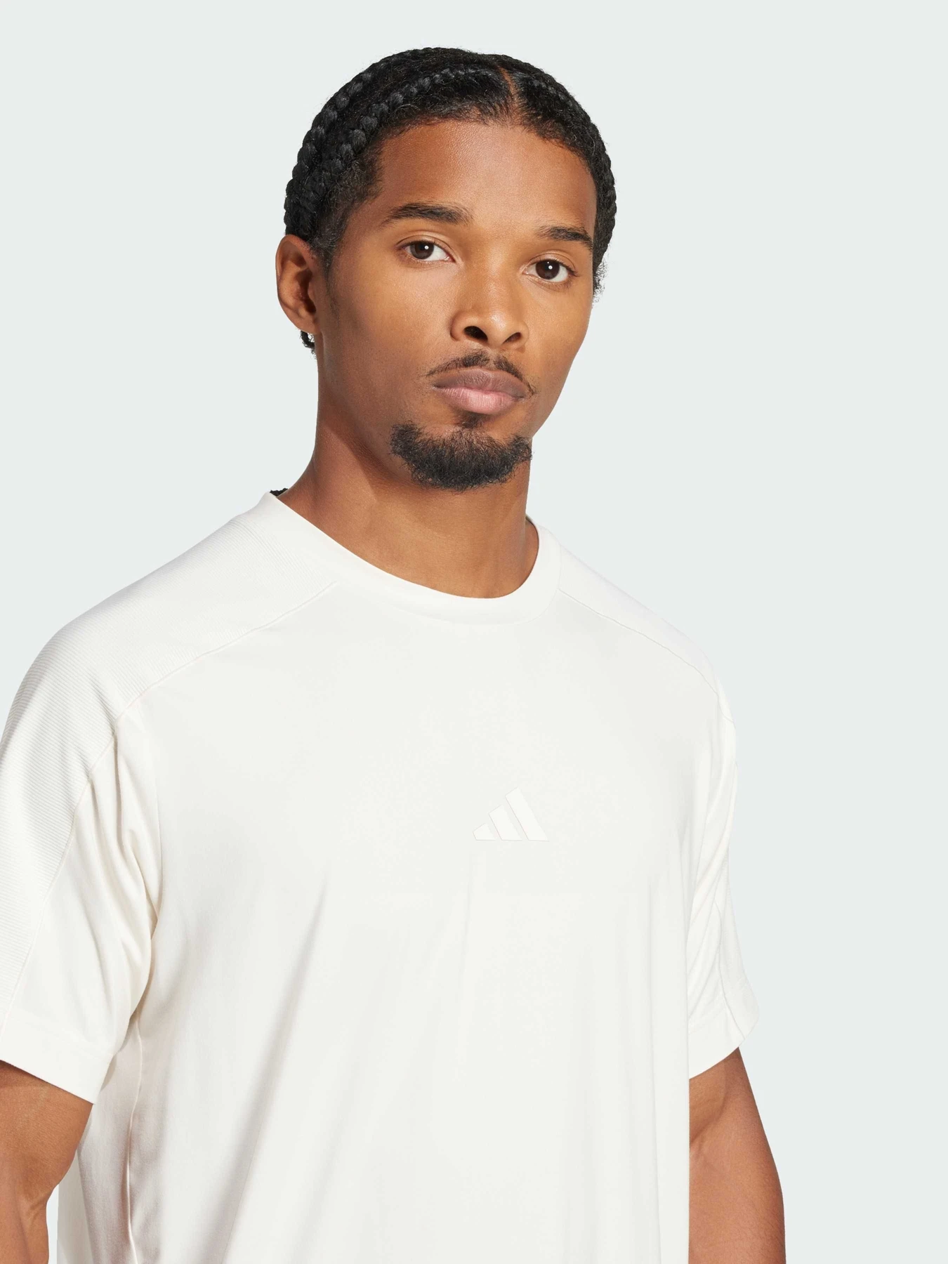 Футболки и поло Adidas модель JI8235 Футболки и поло Adidas модель JI8235 Фото