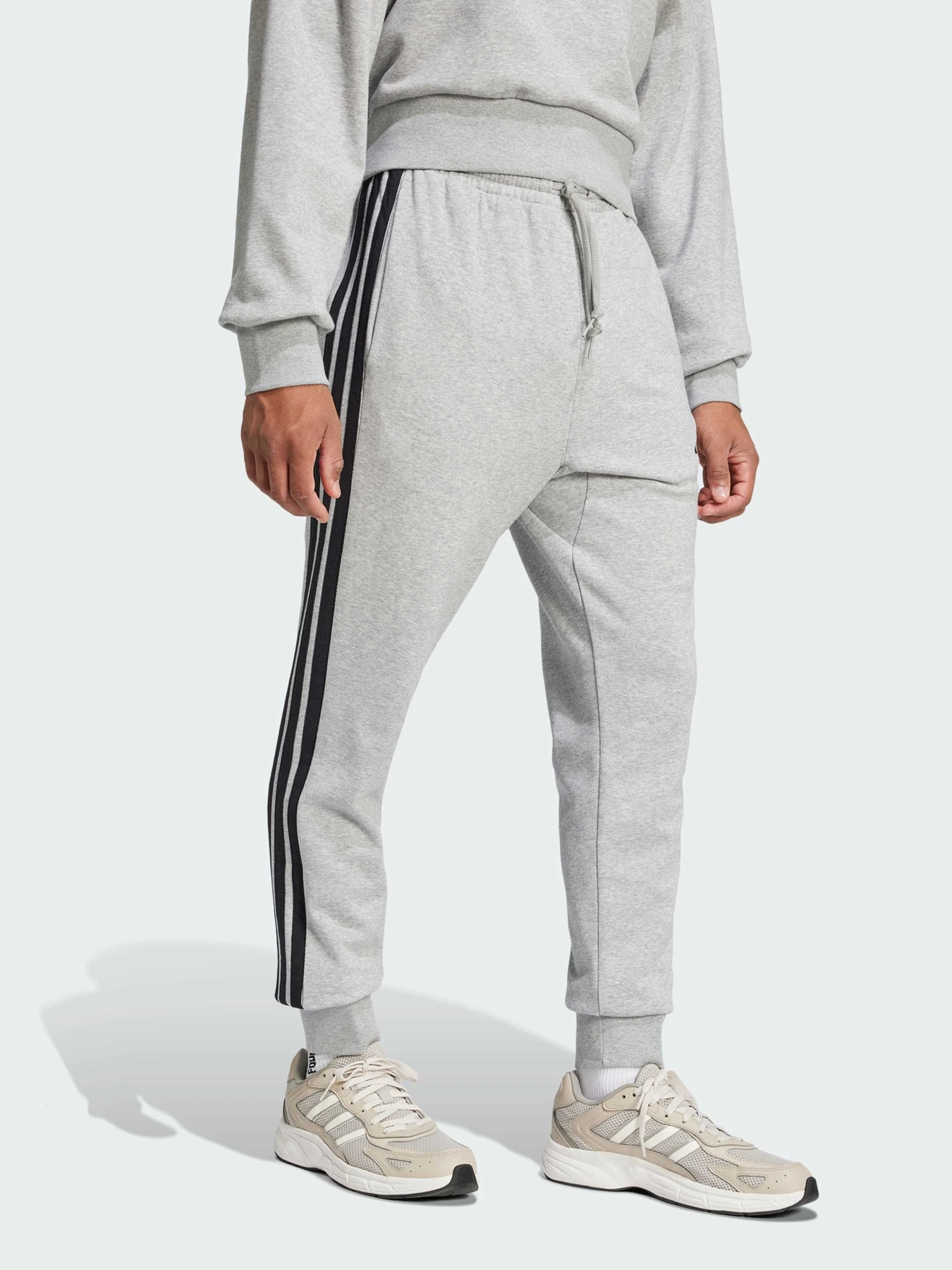 Брюки Adidas модель JE6346 Брюки Adidas модель JE6346 Фото