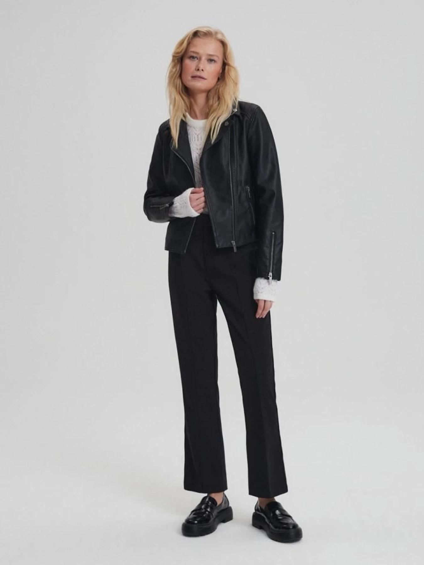 Куртки и дубленки DIVERSE Lunis модель 10043805 Куртки и дубленки DIVERSE Lunis модель 10043805 Фото