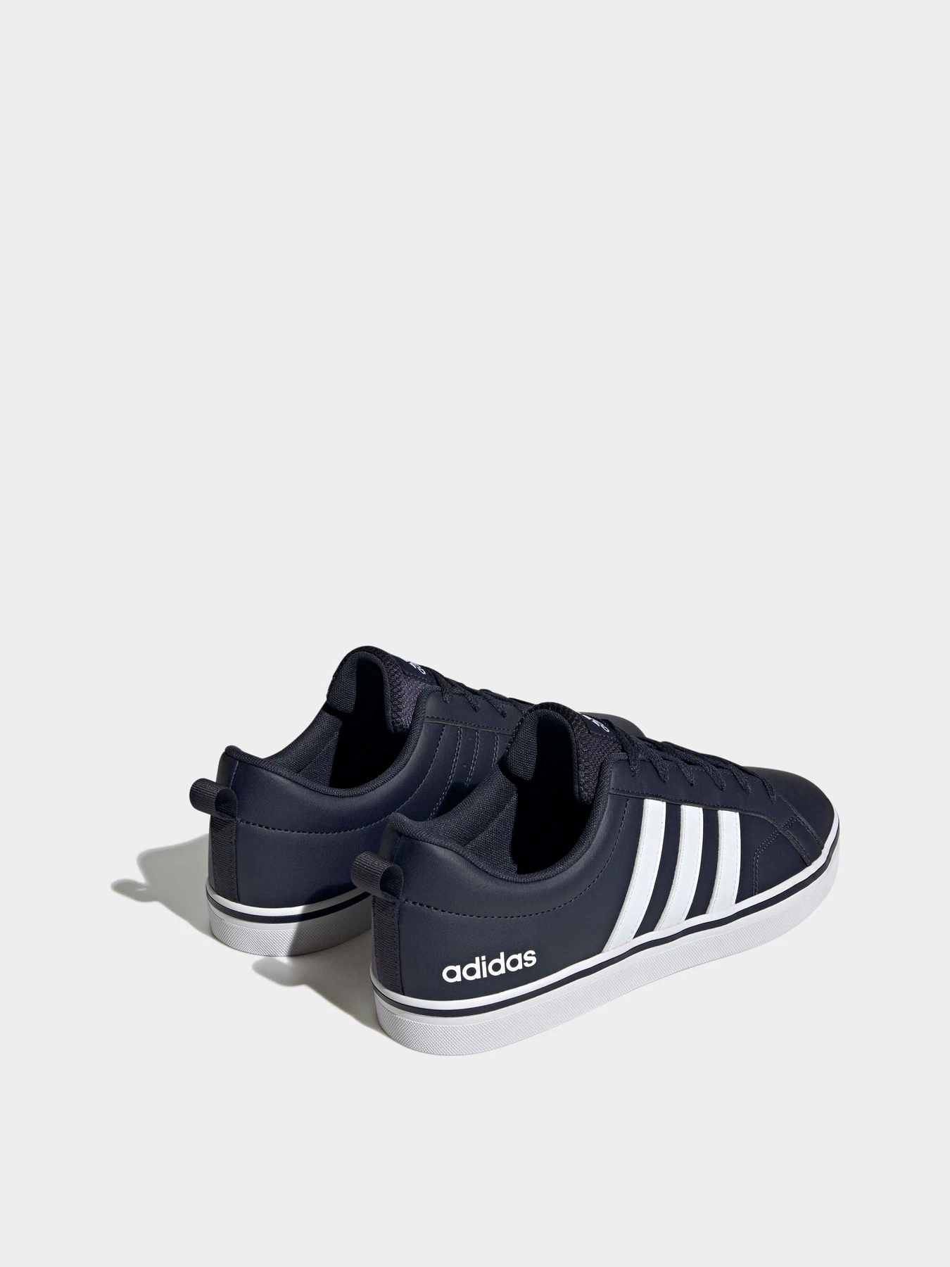 Кеди Adidas модель HP6011 Кеди Adidas модель HP6011 Фото