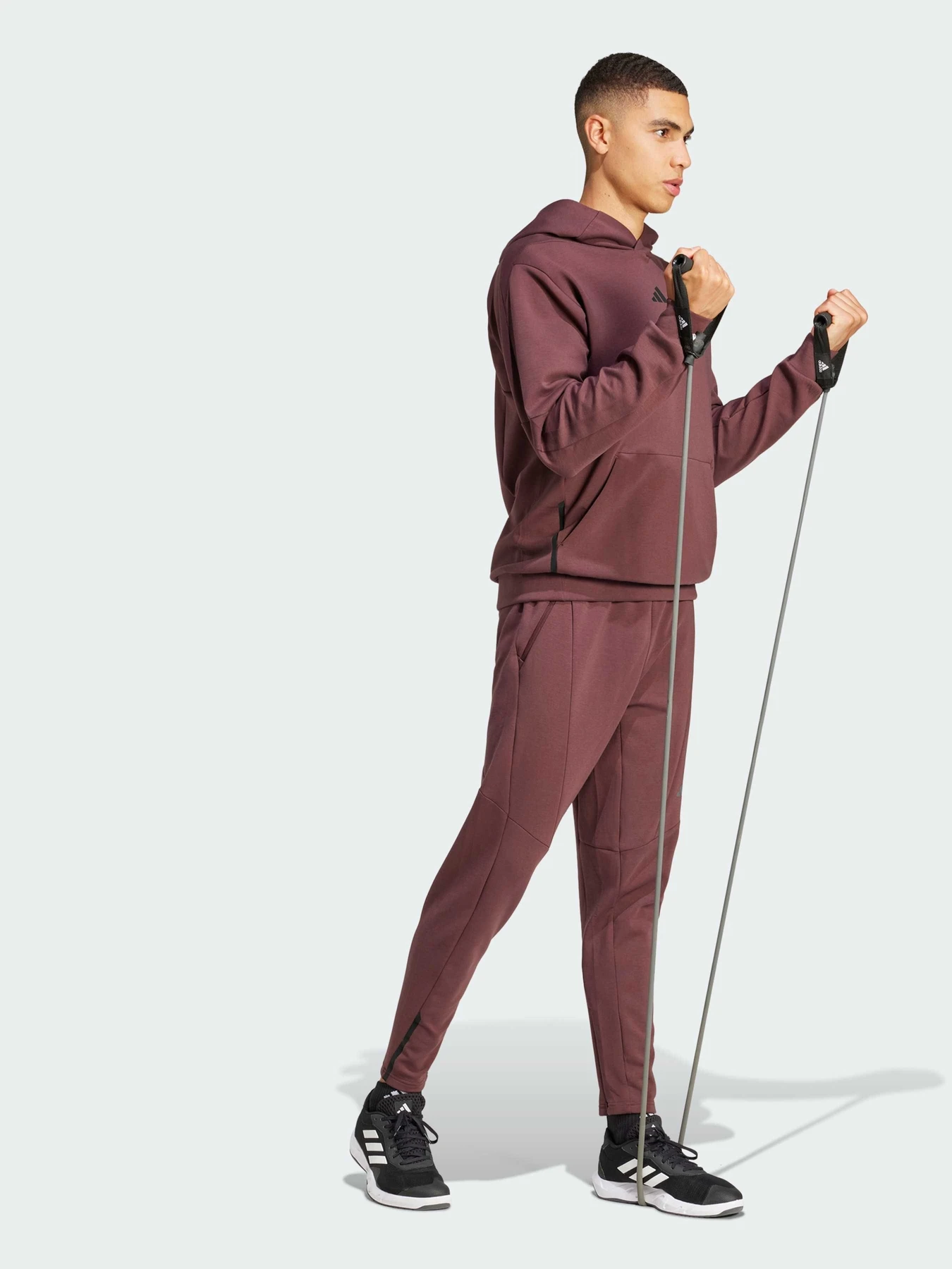 Худи и свитшоты Adidas модель JC6250 Худи и свитшоты Adidas модель JC6250 Фото