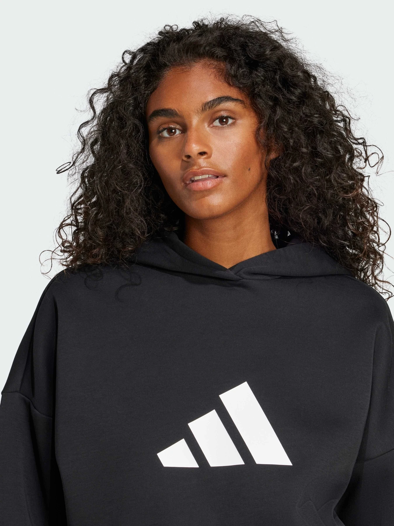 Худи и свитшоты Adidas модель JE0136 Худи и свитшоты Adidas модель JE0136 Фото
