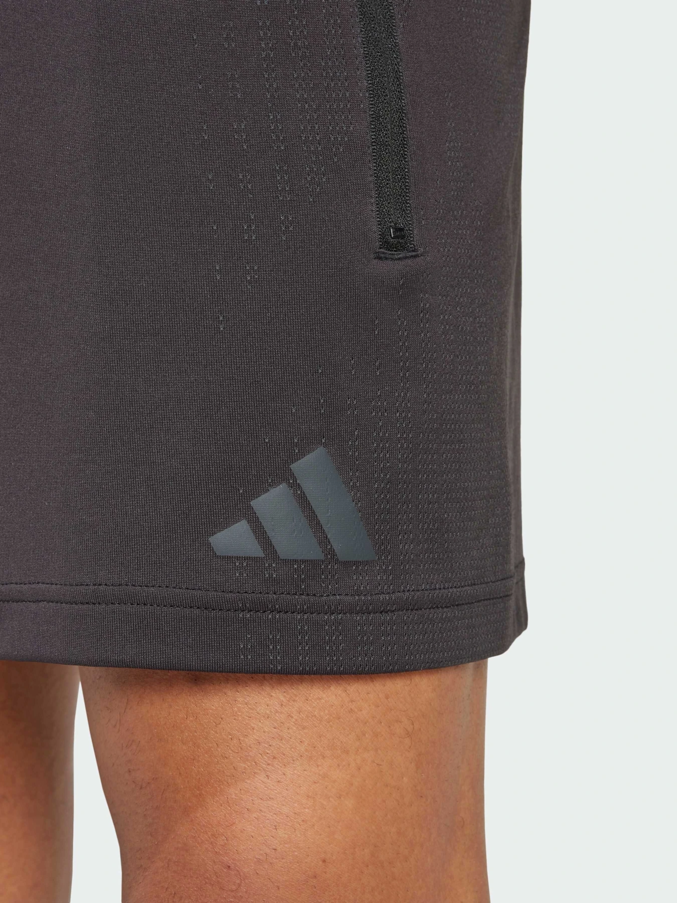 Шорты Adidas модель JI8193 Фото