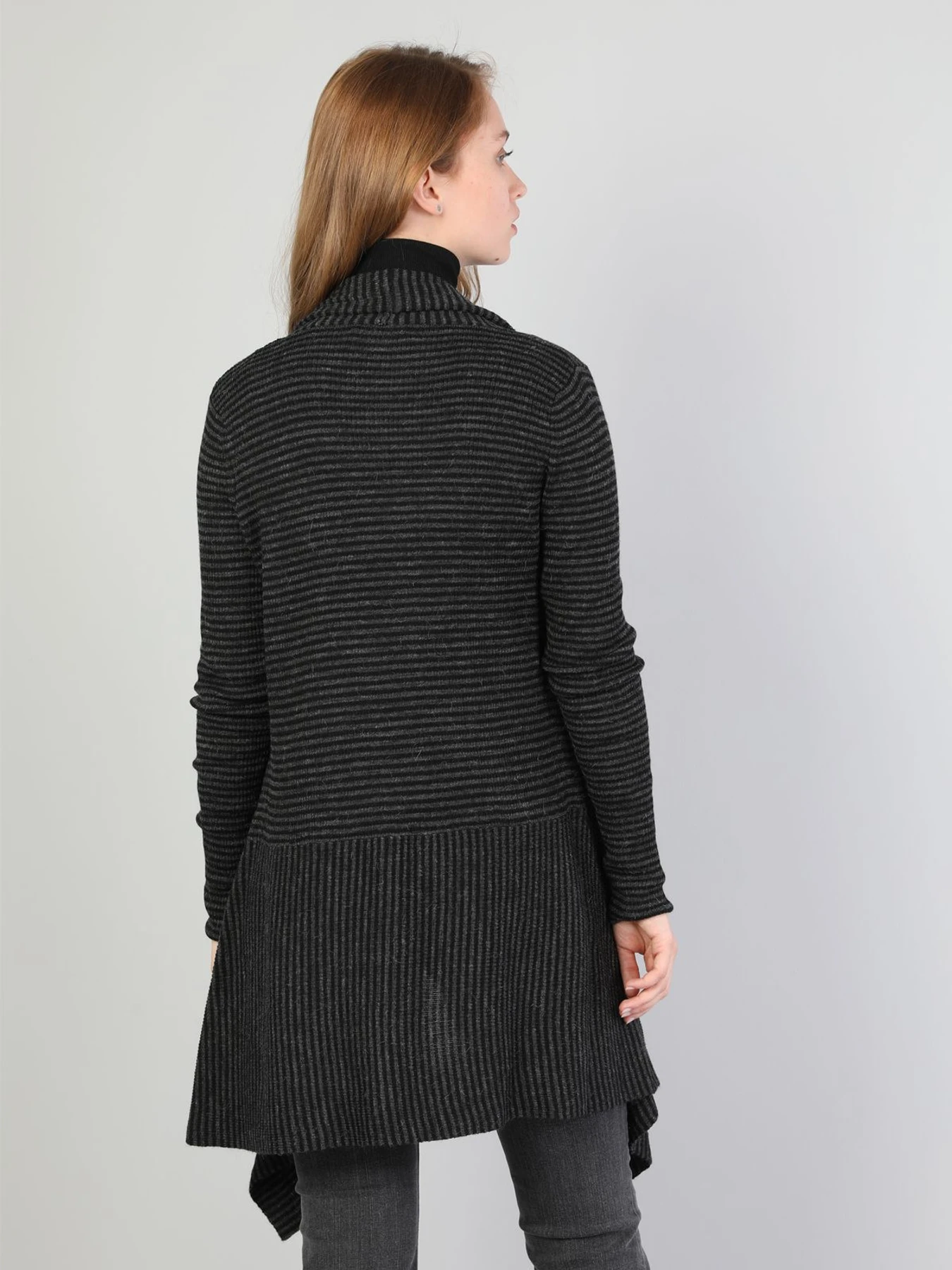 Худи и свитшоты Colin’s модель CL1044880_Q1.V1_BLK Фото