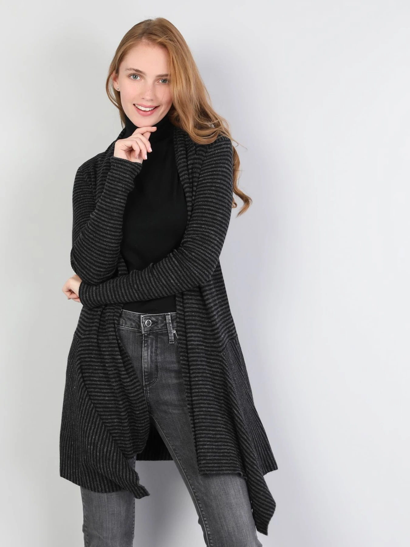 Худи и свитшоты Colin’s модель CL1044880_Q1.V1_BLK Фото