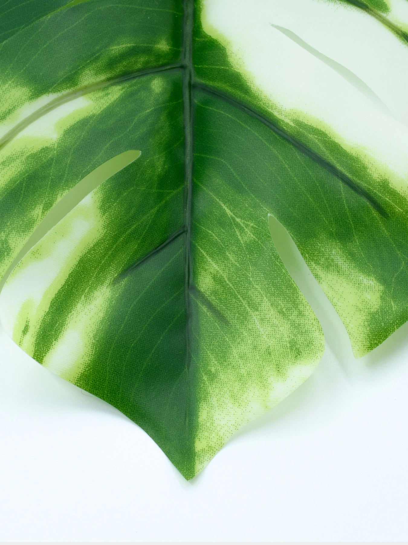 Искуственный лист "Monstera Alba" Engard модель TW-53 Фото