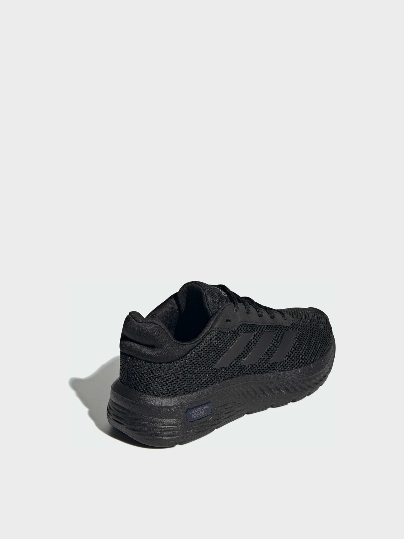 Кроссовки Adidas модель IH6125 Кроссовки Adidas модель IH6125 Фото