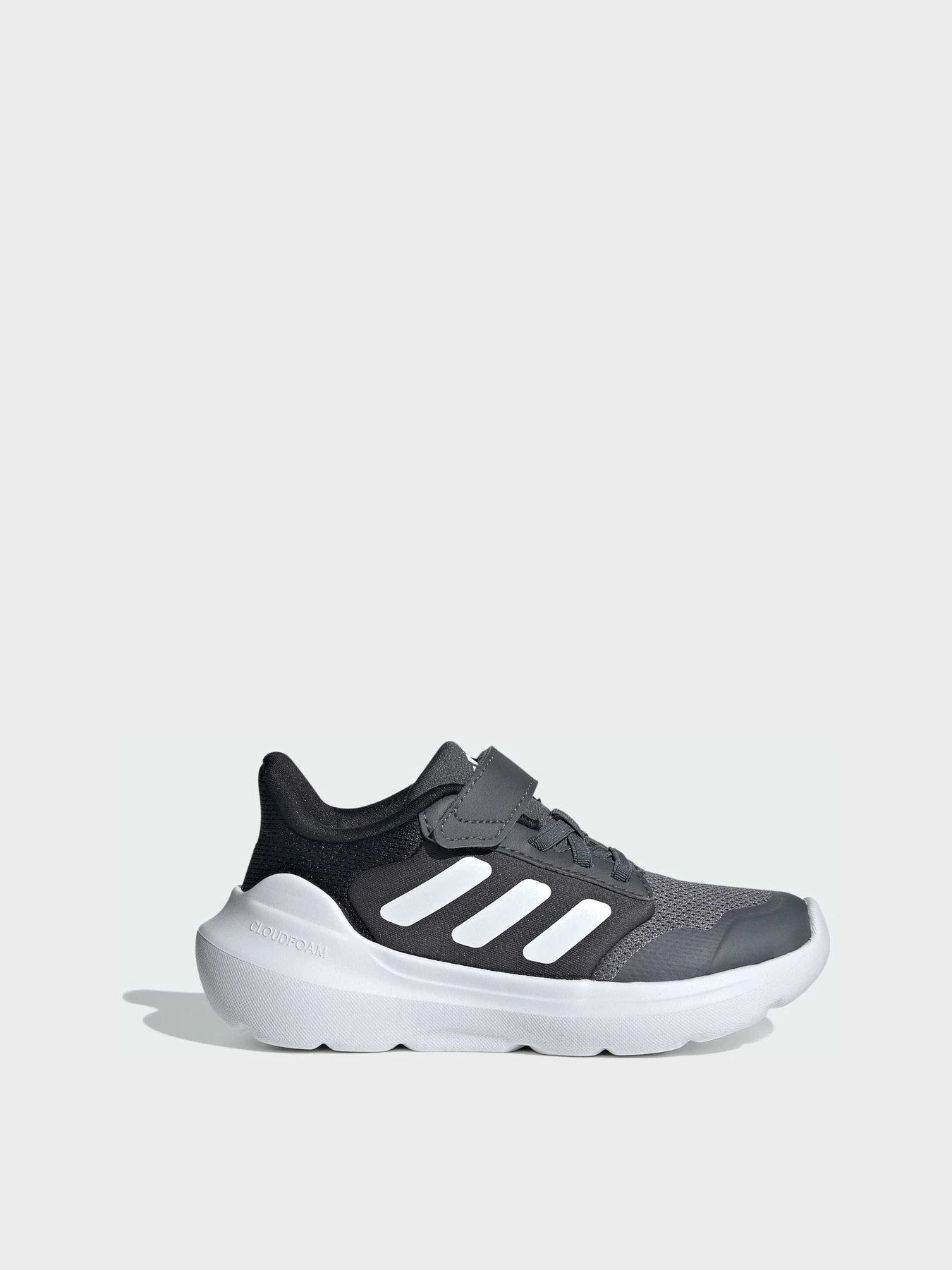 Кроссовки Adidas модель IE5986 Кроссовки Adidas модель IE5986 Фото