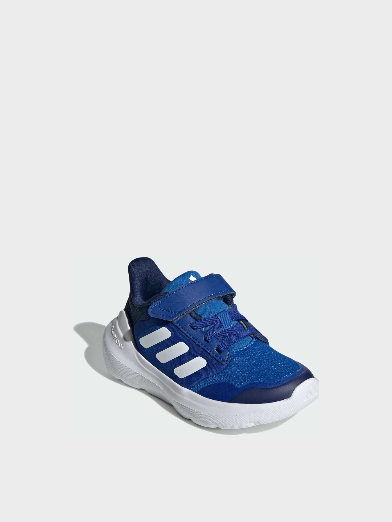 Кроссовки Adidas модель IE5989 Кроссовки Adidas модель IE5989 Фото