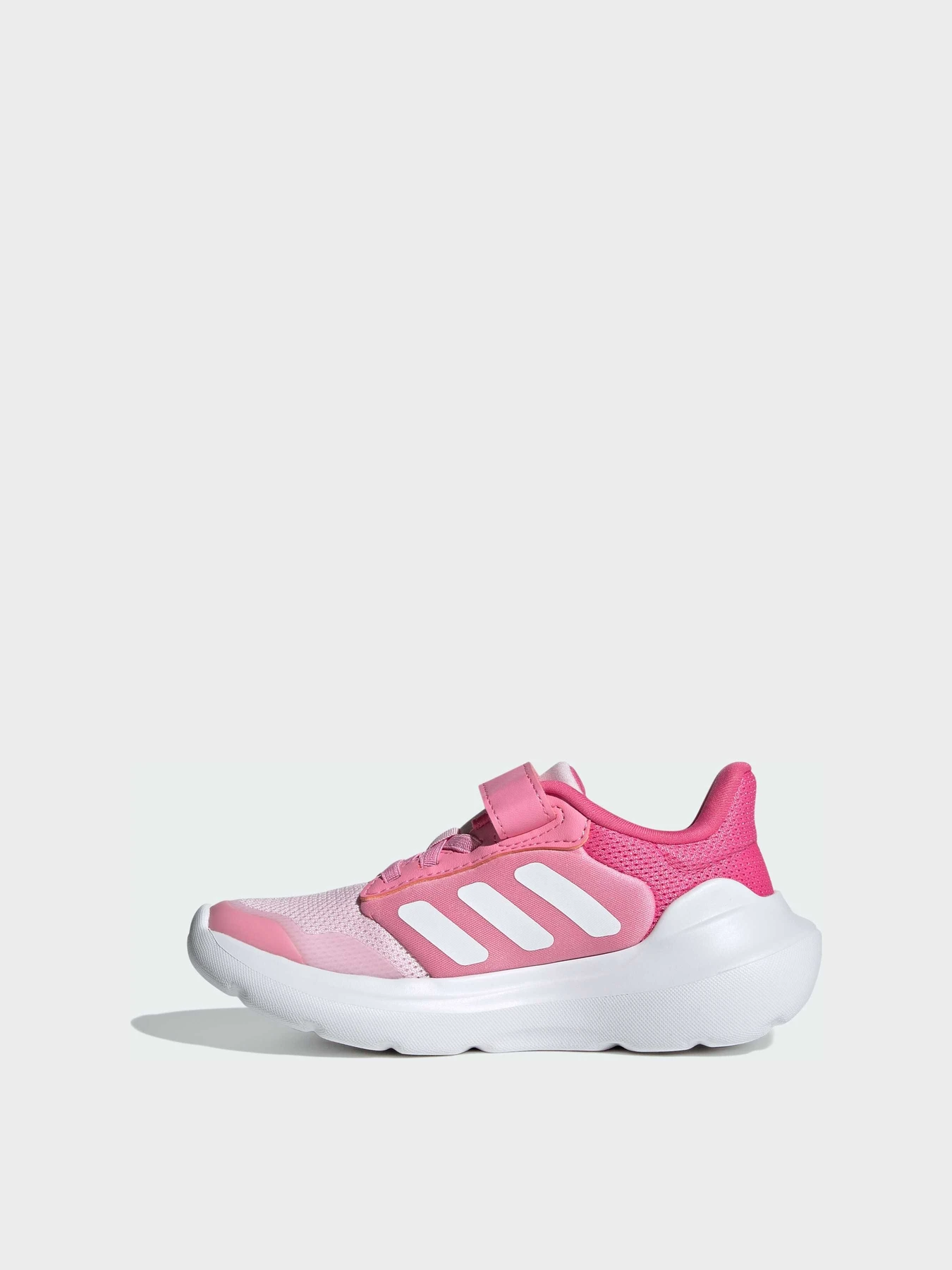 Кроссовки Adidas модель IE5990 Кроссовки Adidas модель IE5990 Фото