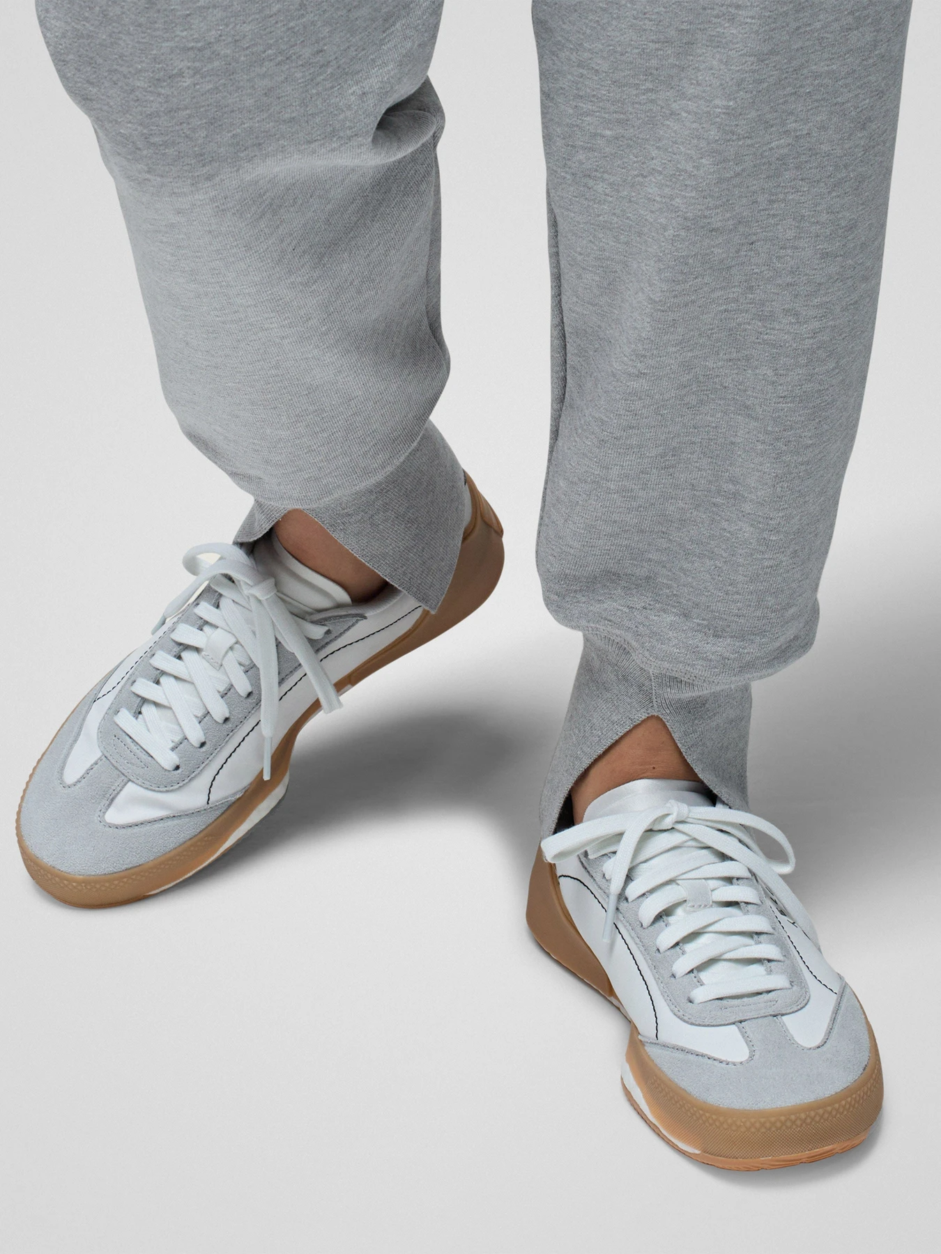 Кросівки Adidas модель IE8768 Кросівки Adidas модель IE8768 Фото
