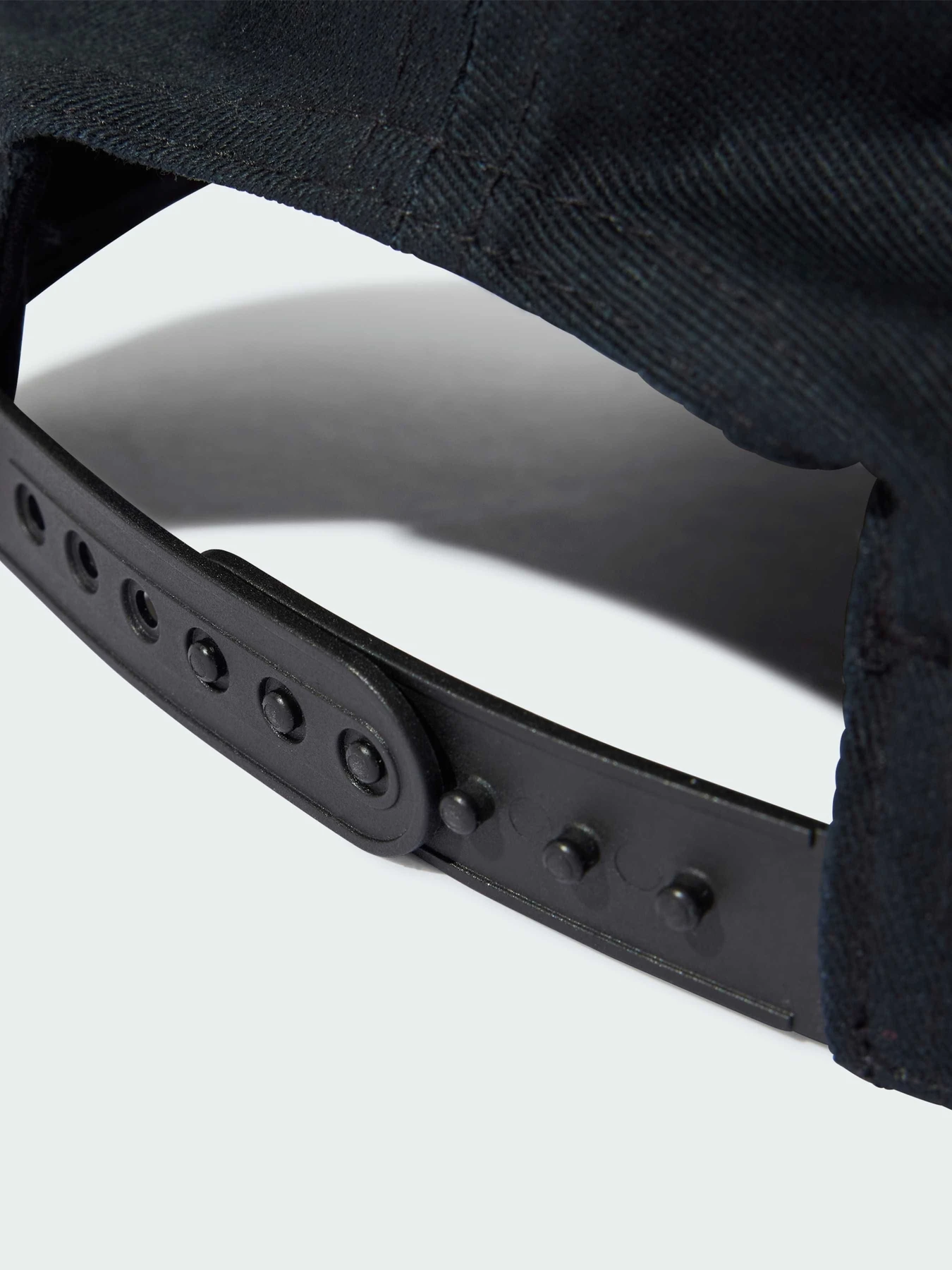 Шапки та кепки Adidas модель JD1328 Шапки та кепки Adidas модель JD1328 Фото