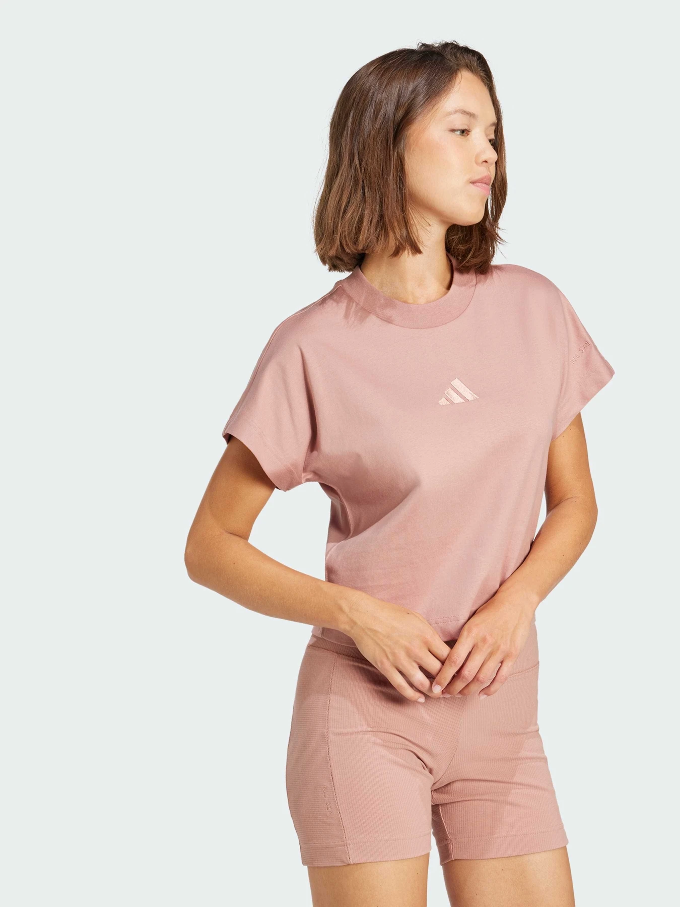 Футболки и поло Adidas модель JJ1237 Футболки и поло Adidas модель JJ1237 Фото