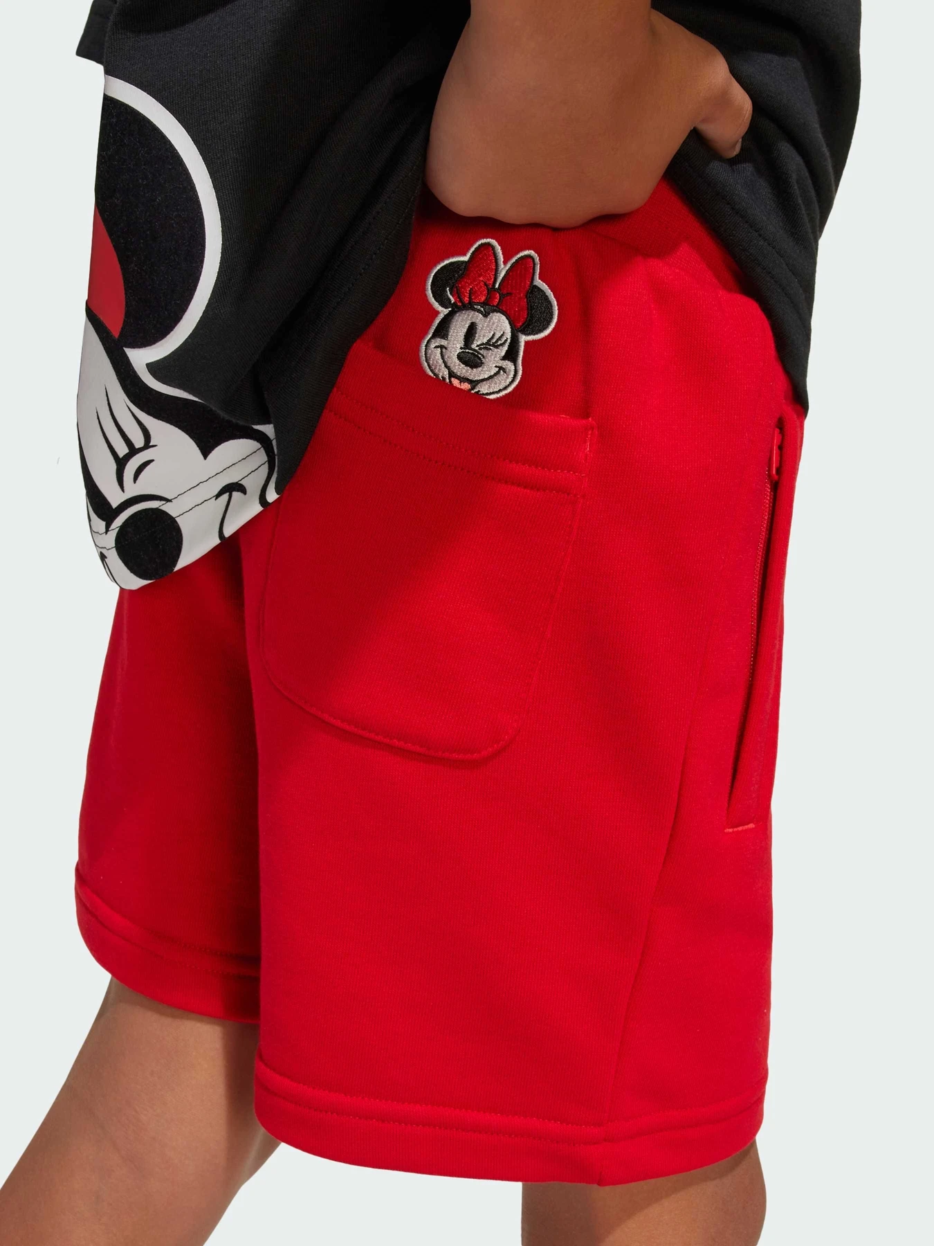 Костюмы Adidas x Disney модель JD0639 Костюмы Adidas x Disney модель JD0639 Фото